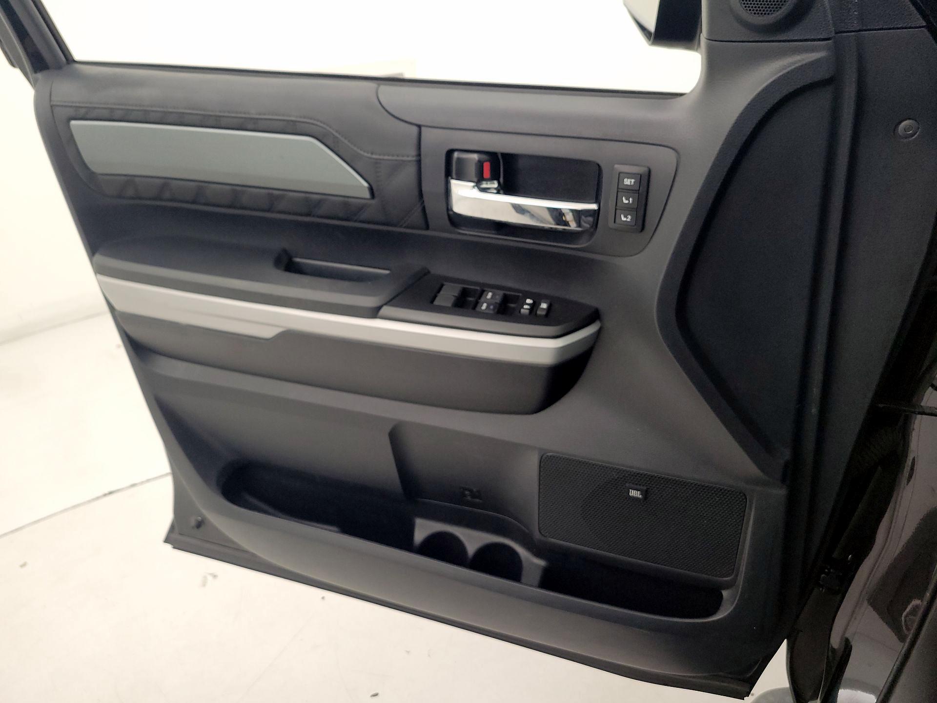 Thumbnail: 2018 Toyota Tundra - 12