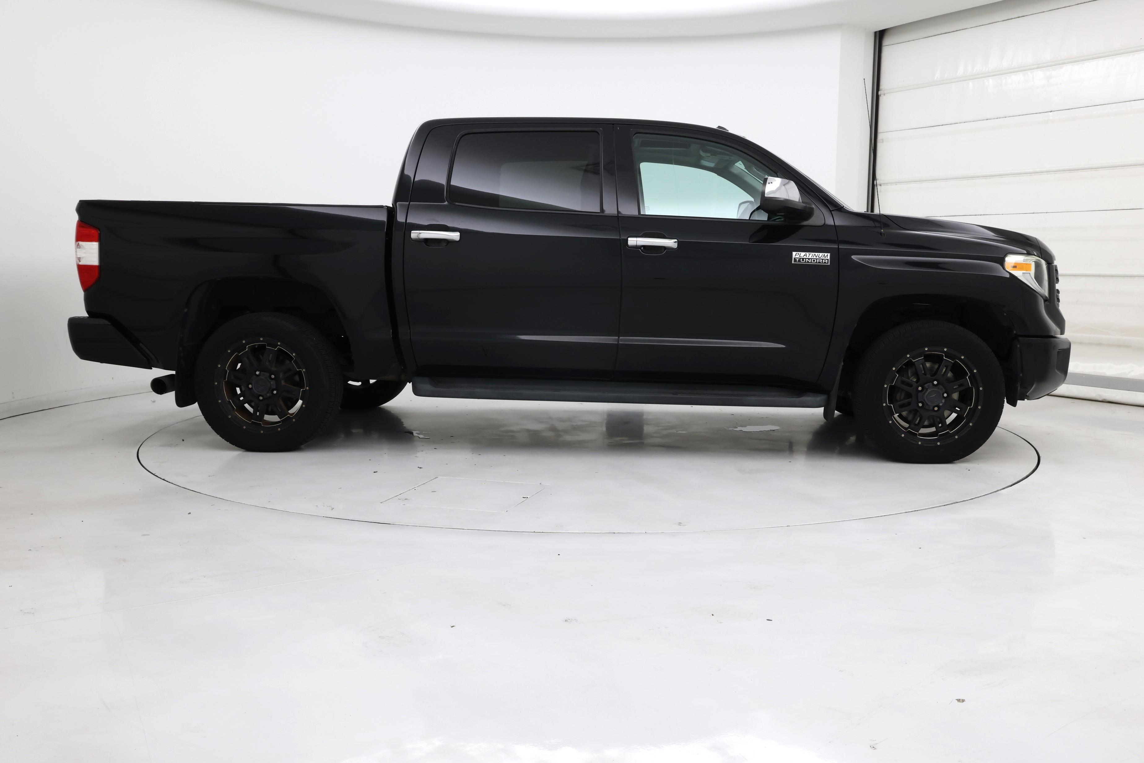 Thumbnail: 2018 Toyota Tundra - 7