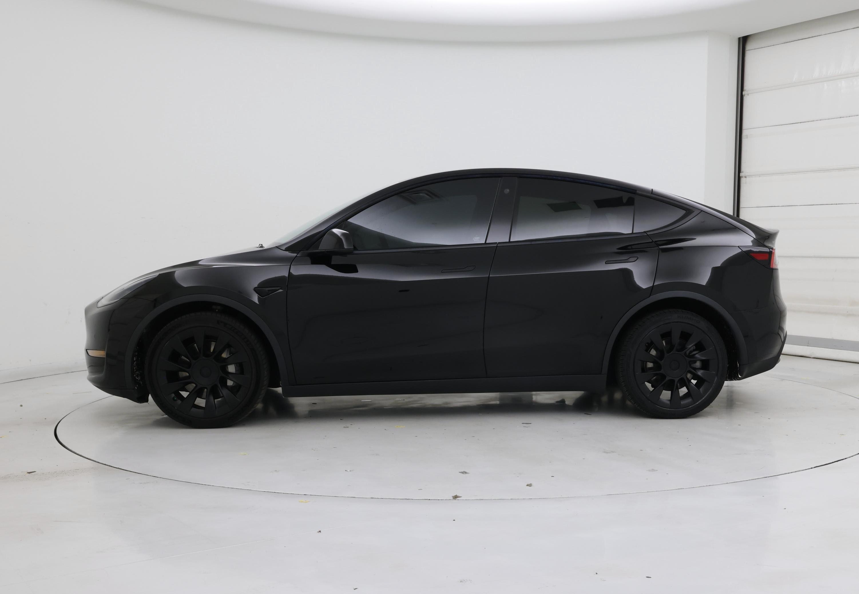 Thumbnail: 2021 Tesla Model Y - 3