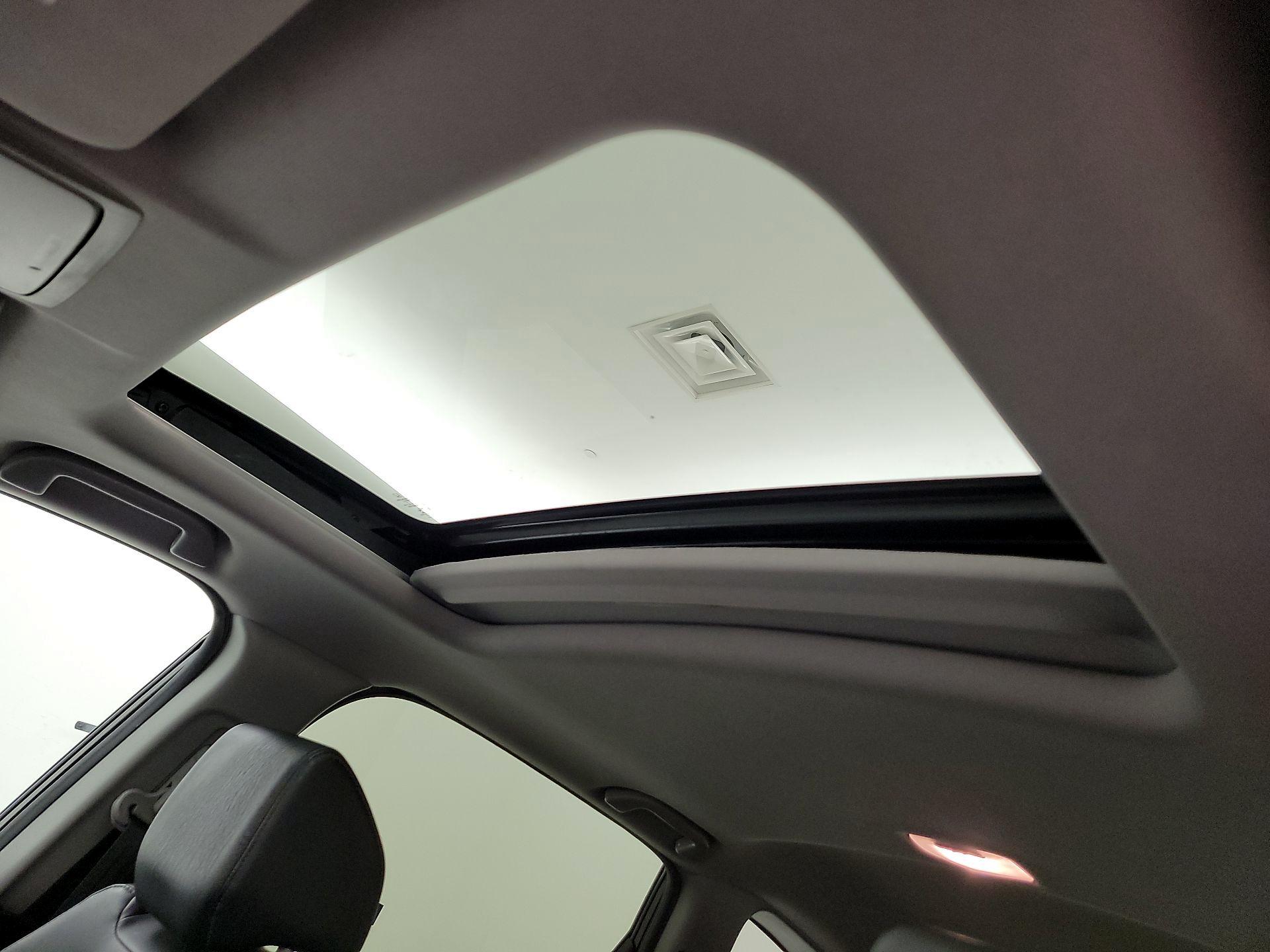 Thumbnail: 2017 Honda CR-V - 18