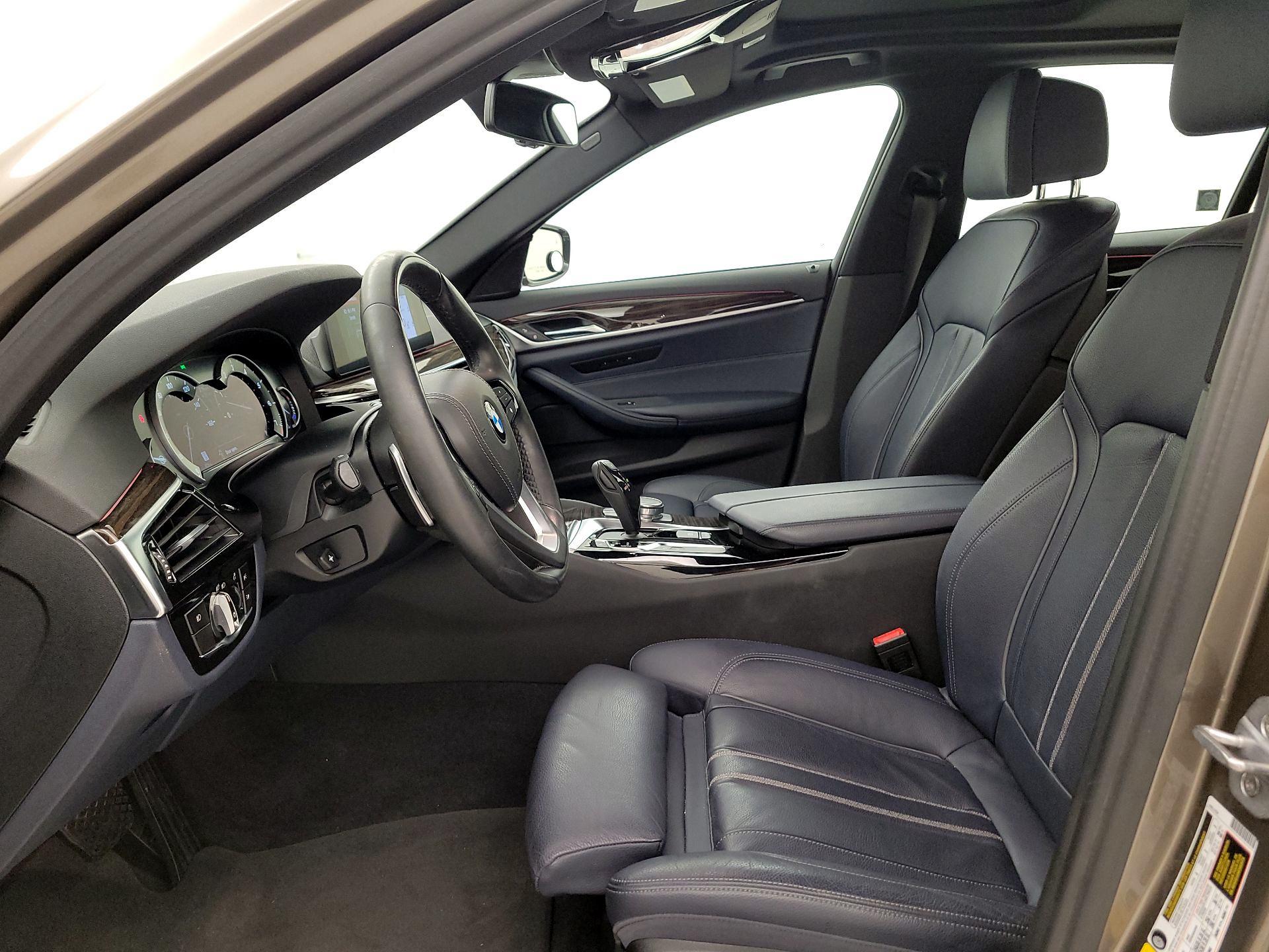 Thumbnail: 2018 BMW 5 Series - 11