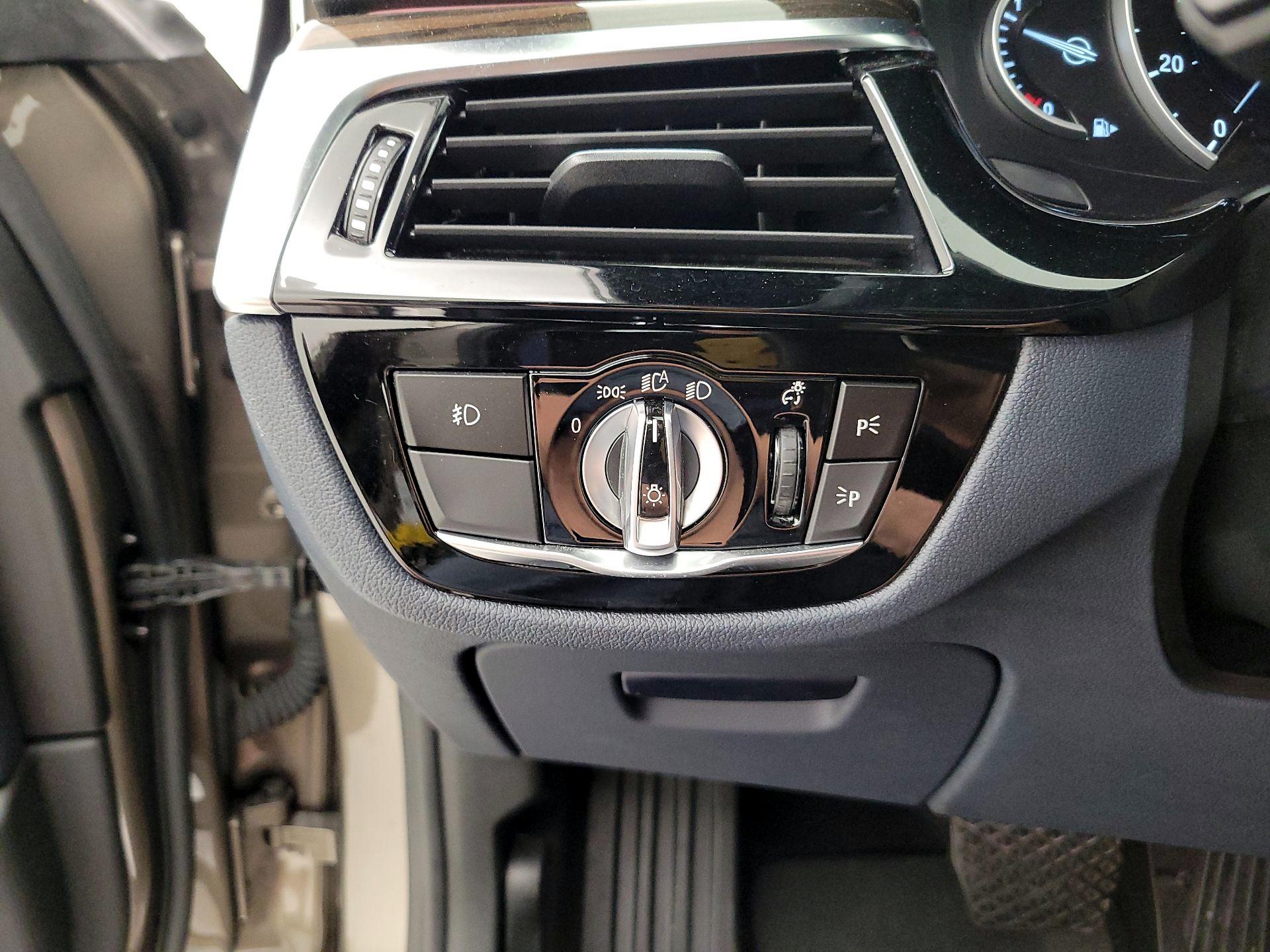 Thumbnail: 2018 BMW 5 Series - 13