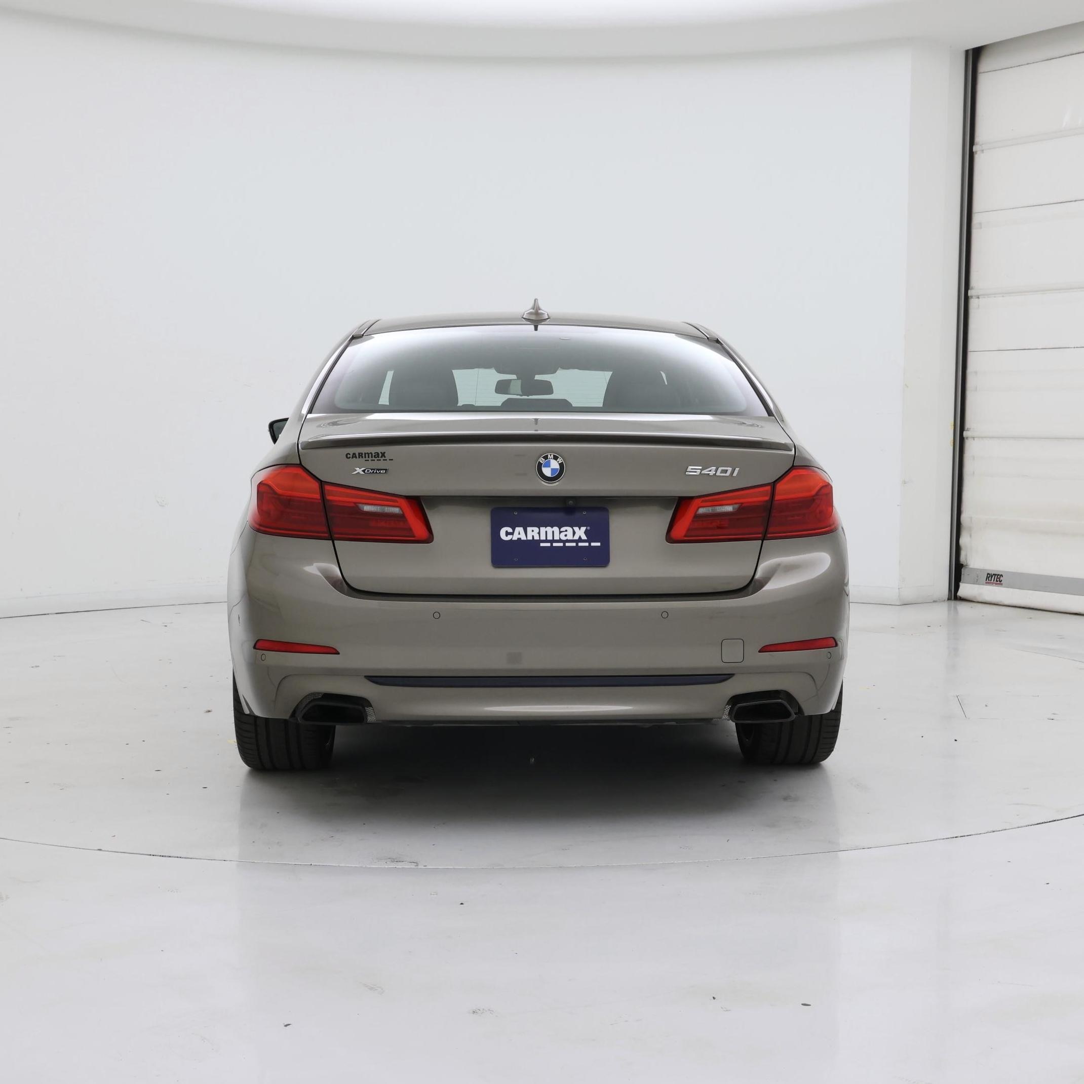 Thumbnail: 2018 BMW 5 Series - 6