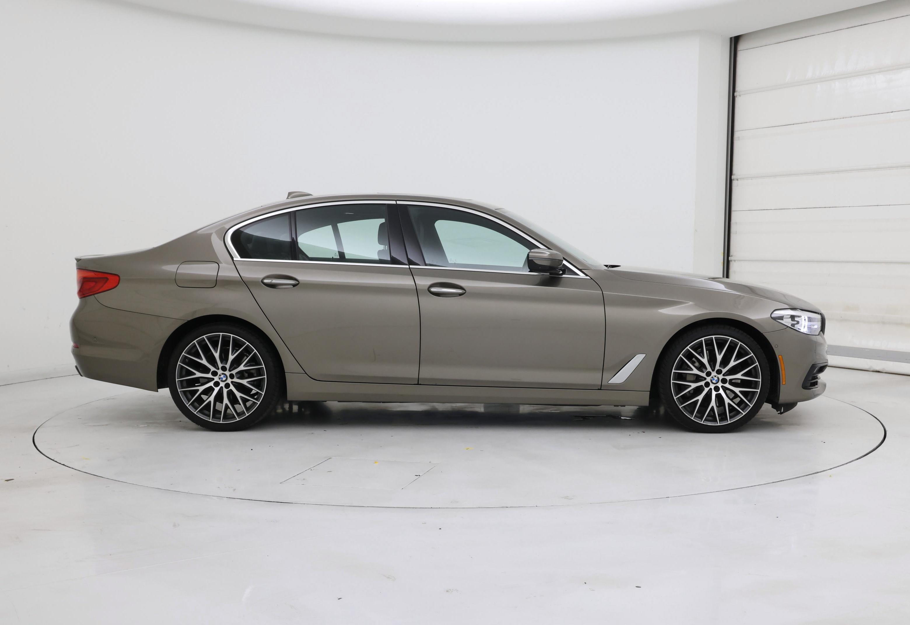 Thumbnail: 2018 BMW 5 Series - 7