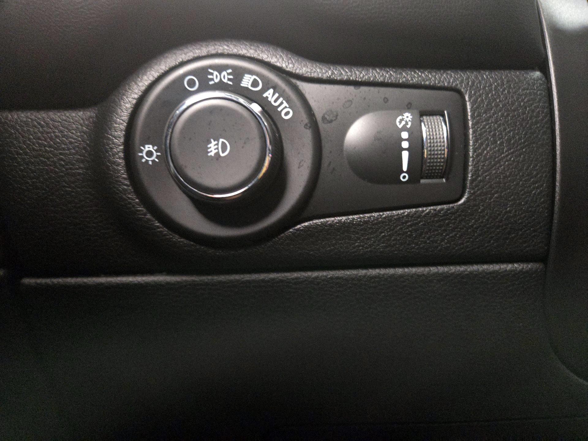 Thumbnail: 2023 Dodge Durango - 13