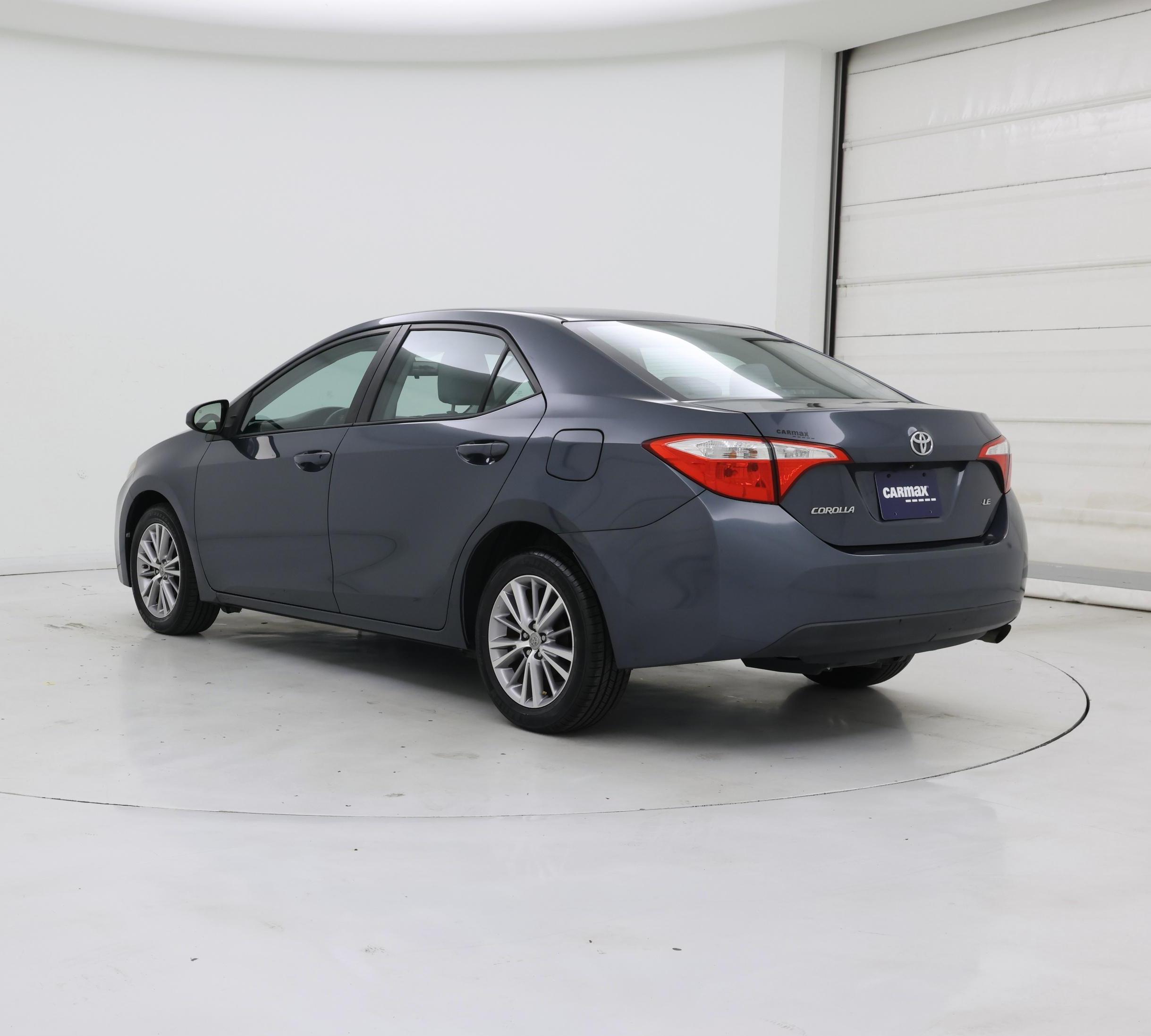 Thumbnail: 2015 Toyota Corolla - 2