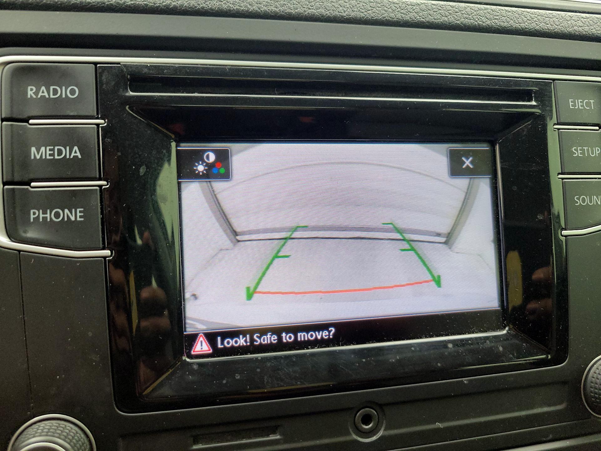 Thumbnail: 2017 Volkswagen Jetta - 14