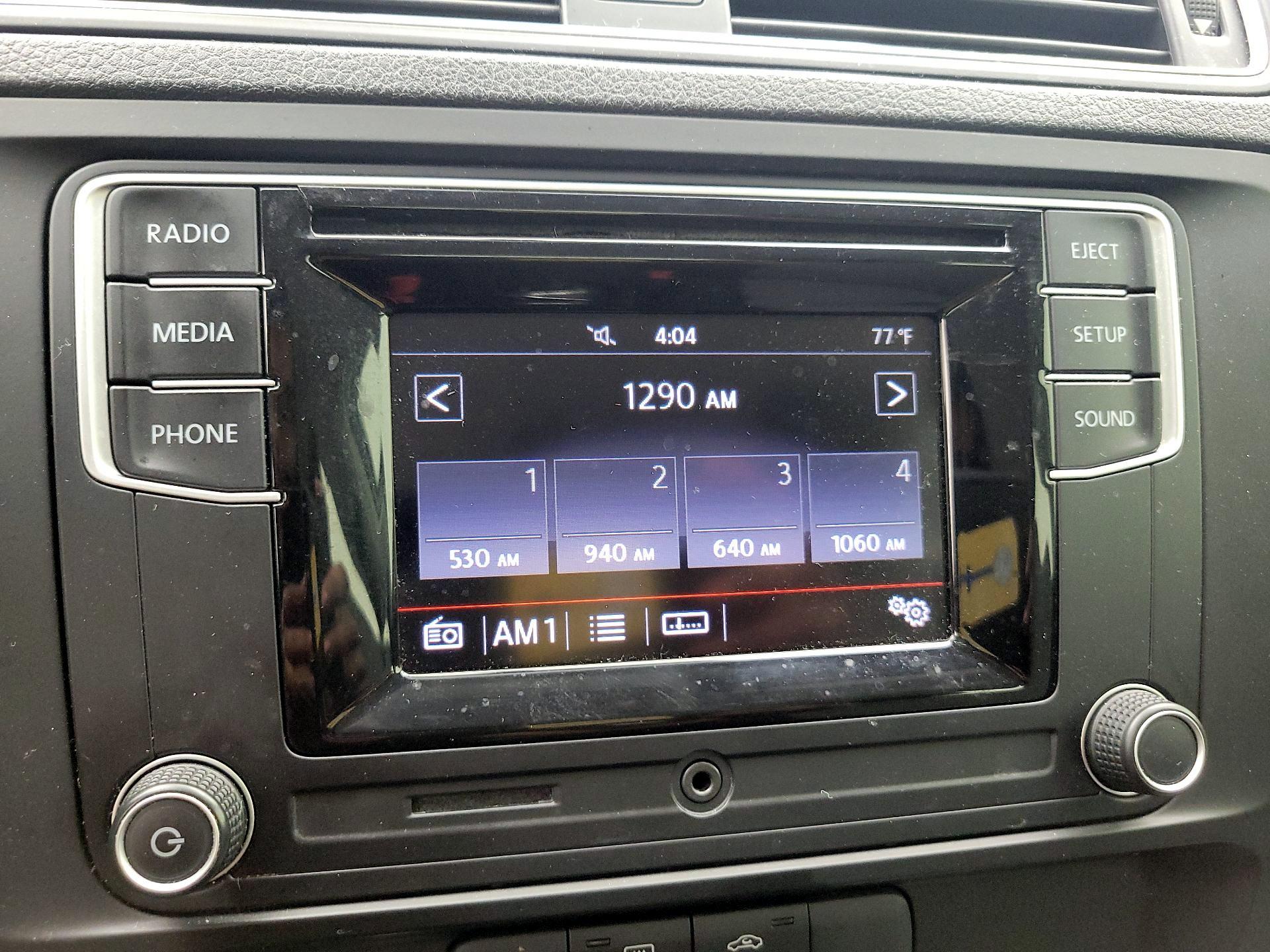 Thumbnail: 2017 Volkswagen Jetta - 15