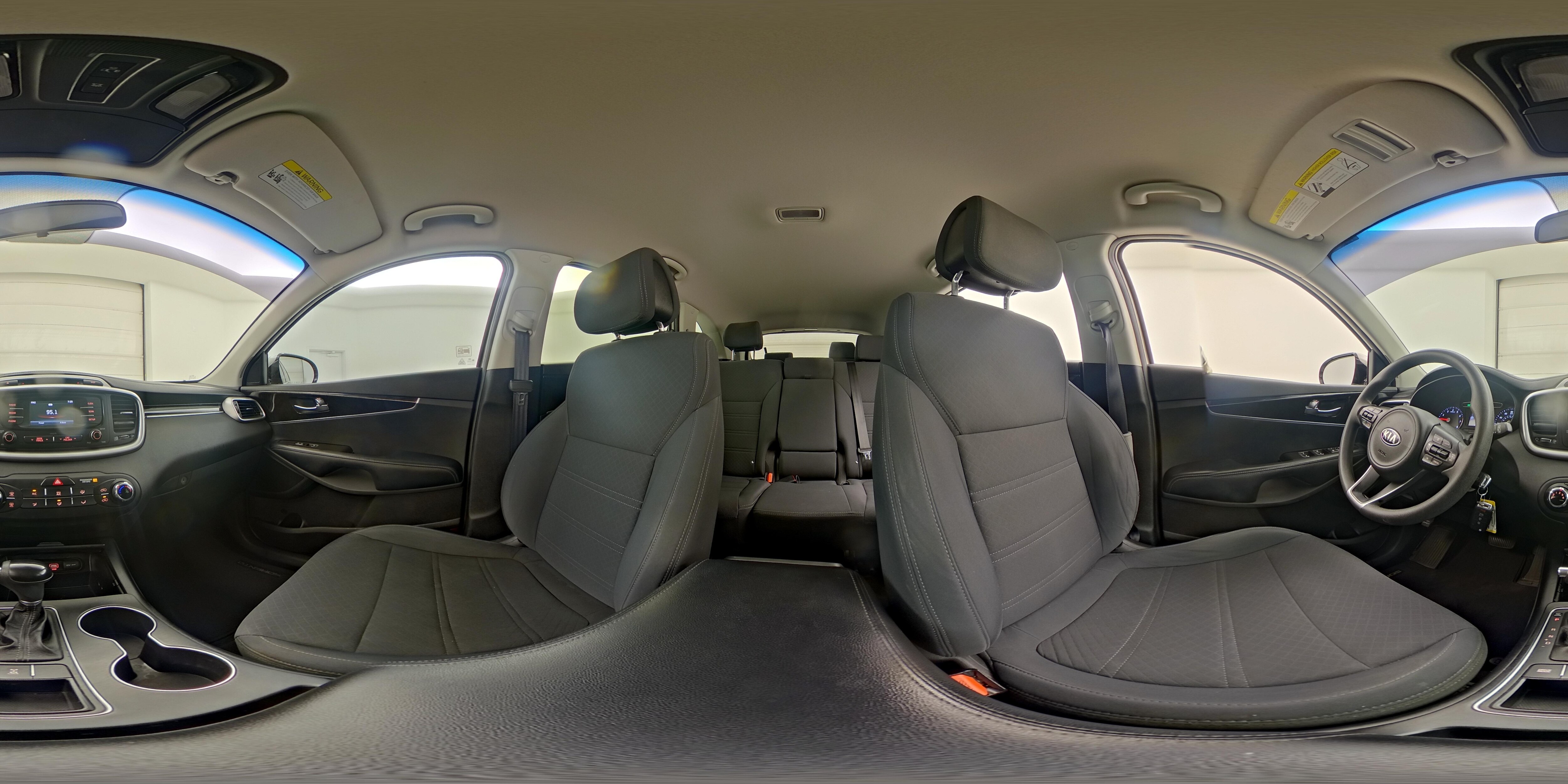 2017 Kia Sorento LX - Photo 23