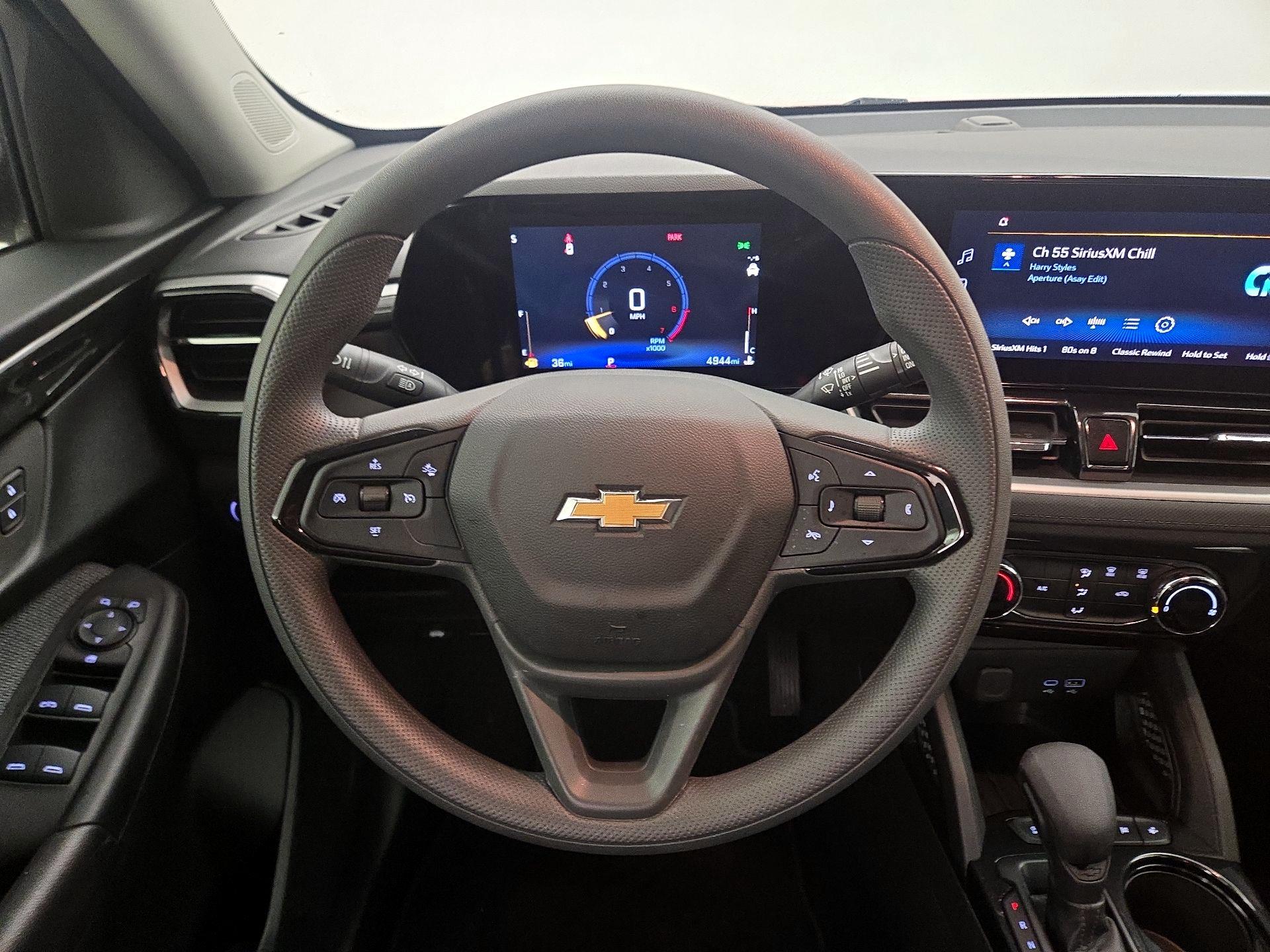 Thumbnail: 2026 Chevrolet TrailBlazer - 10