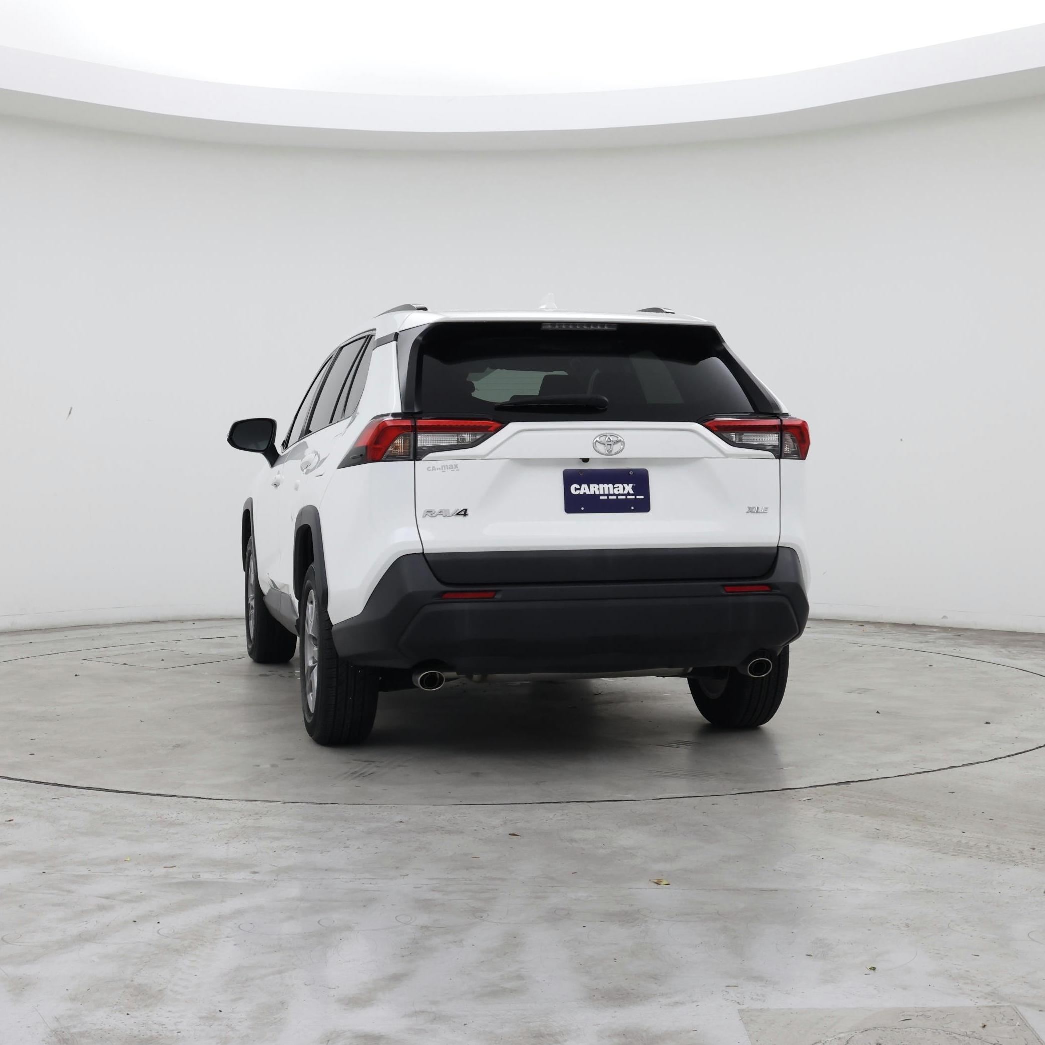 Thumbnail: 2022 Toyota RAV4 - 6