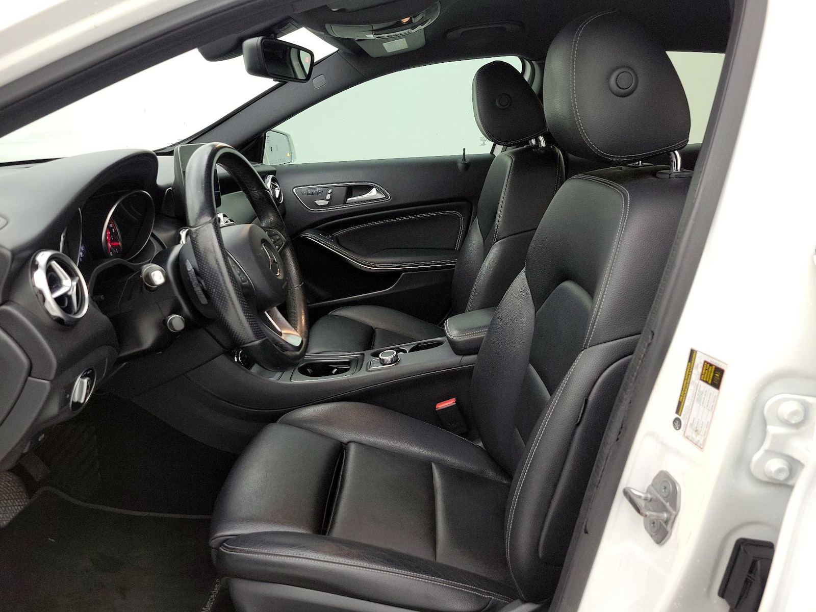 2019 Mercedes-Benz GLA-Class GLA250 - Photo 12