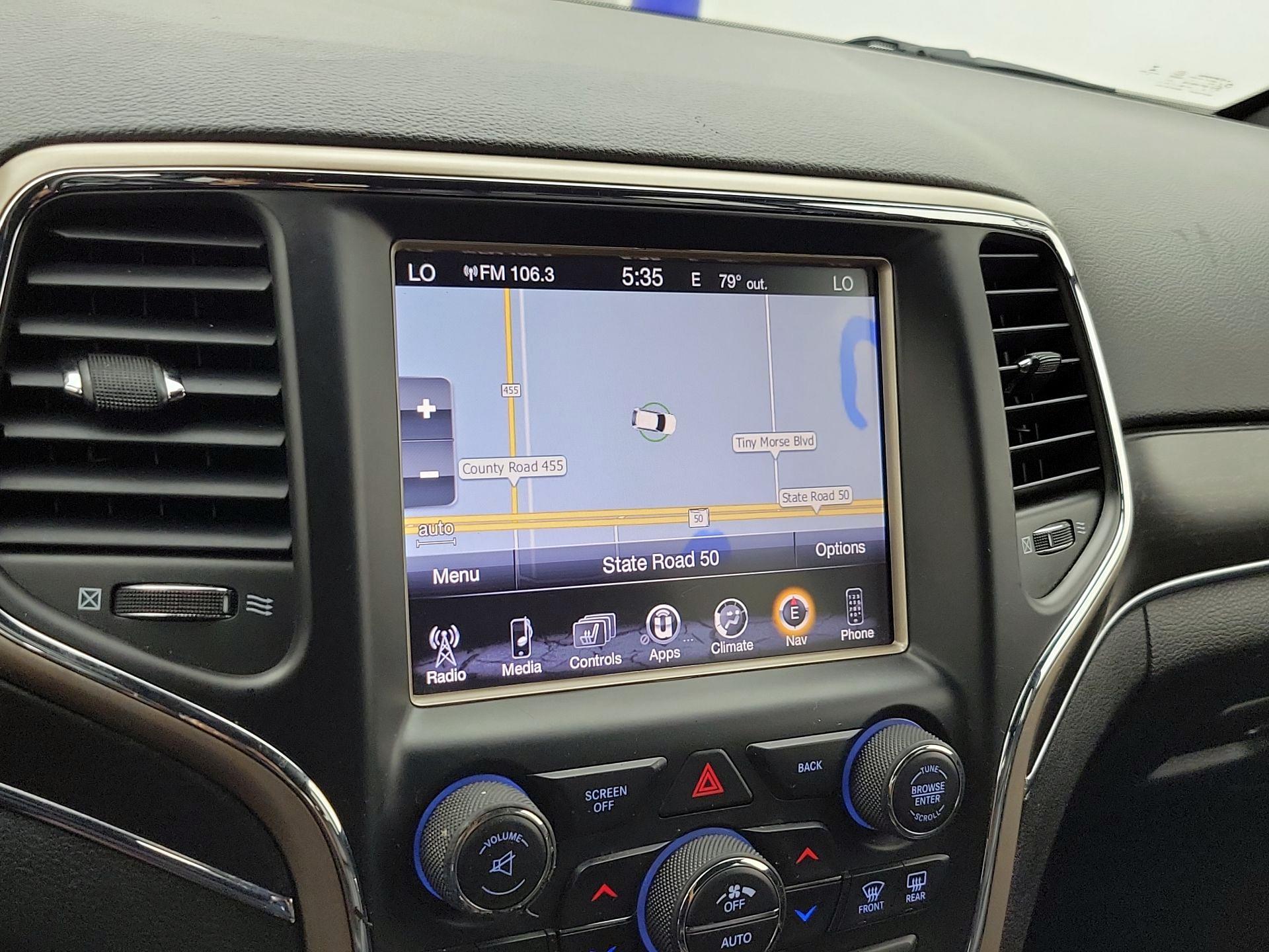 Thumbnail: 2015 Jeep Grand Cherokee - 14