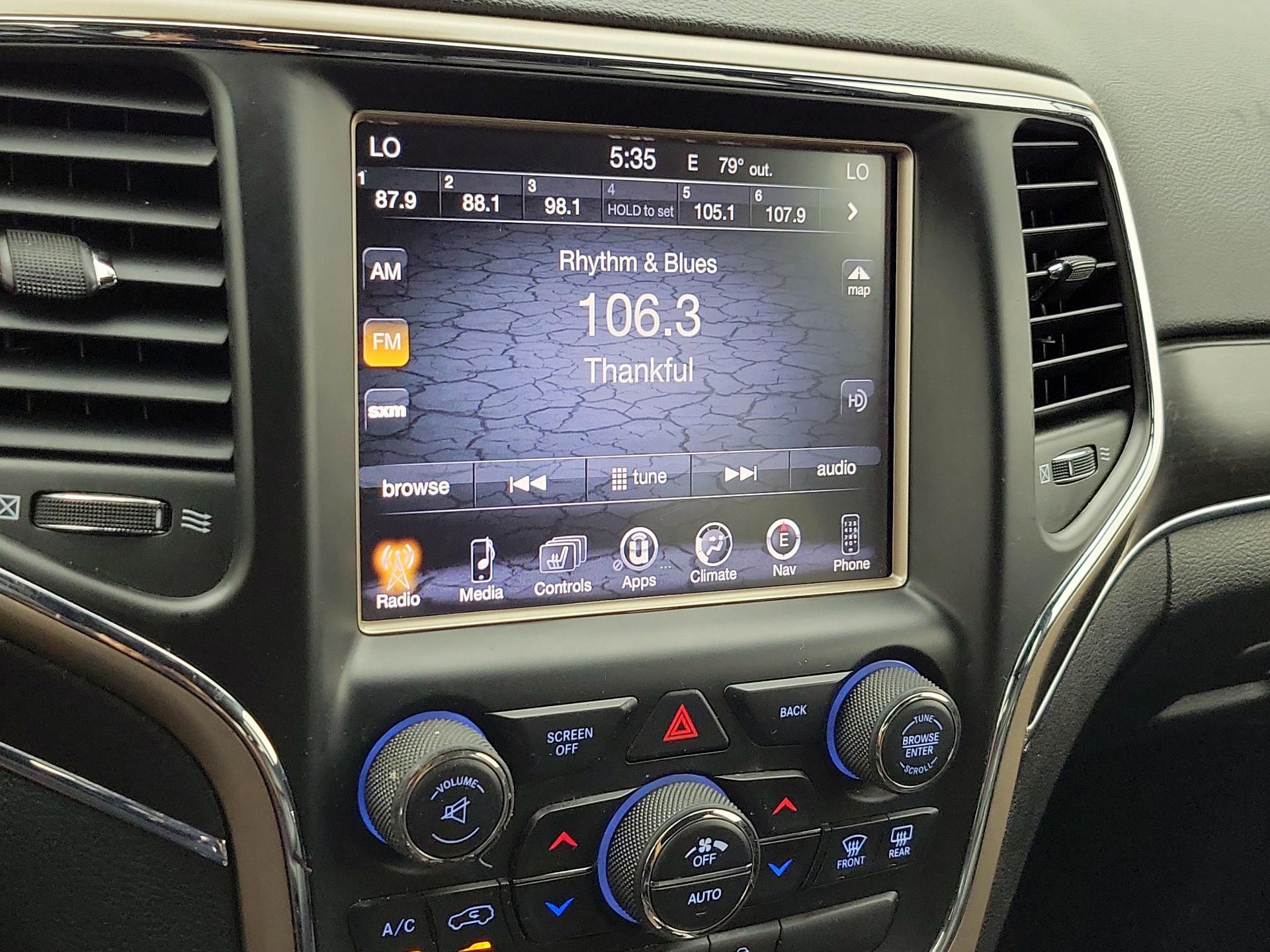Thumbnail: 2015 Jeep Grand Cherokee - 16