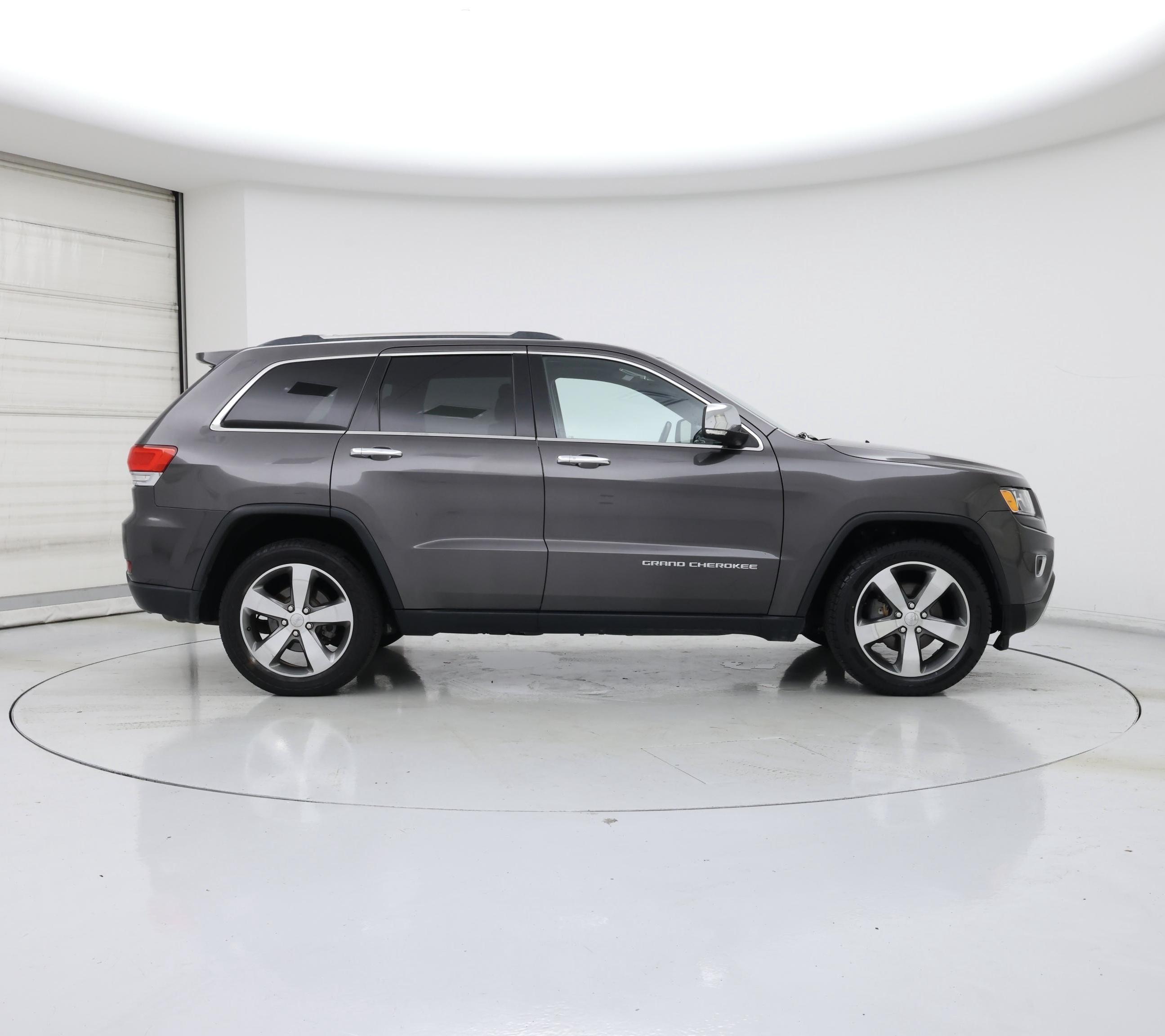Thumbnail: 2015 Jeep Grand Cherokee - 7