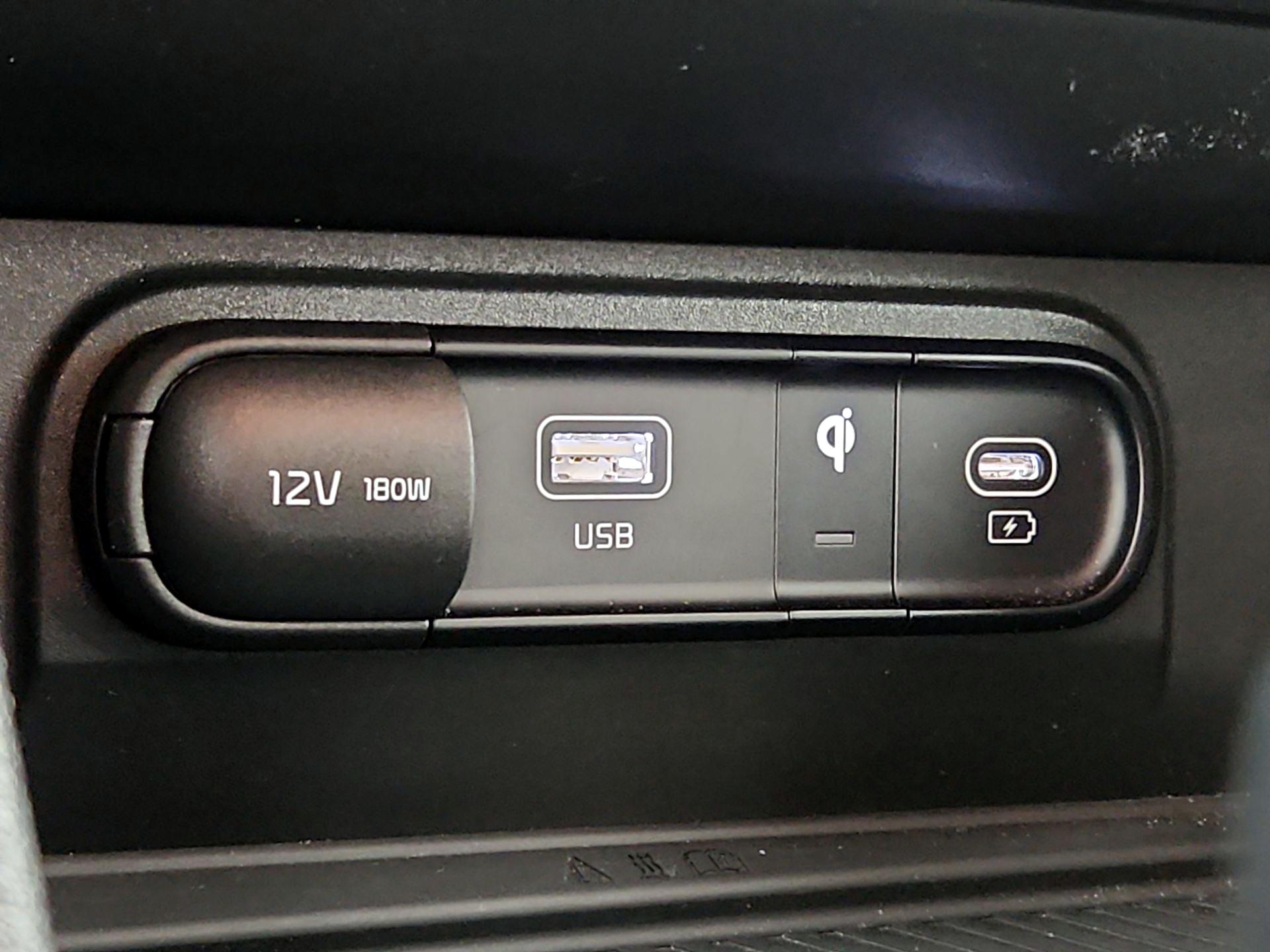 Thumbnail: 2023 Kia Sportage - 19