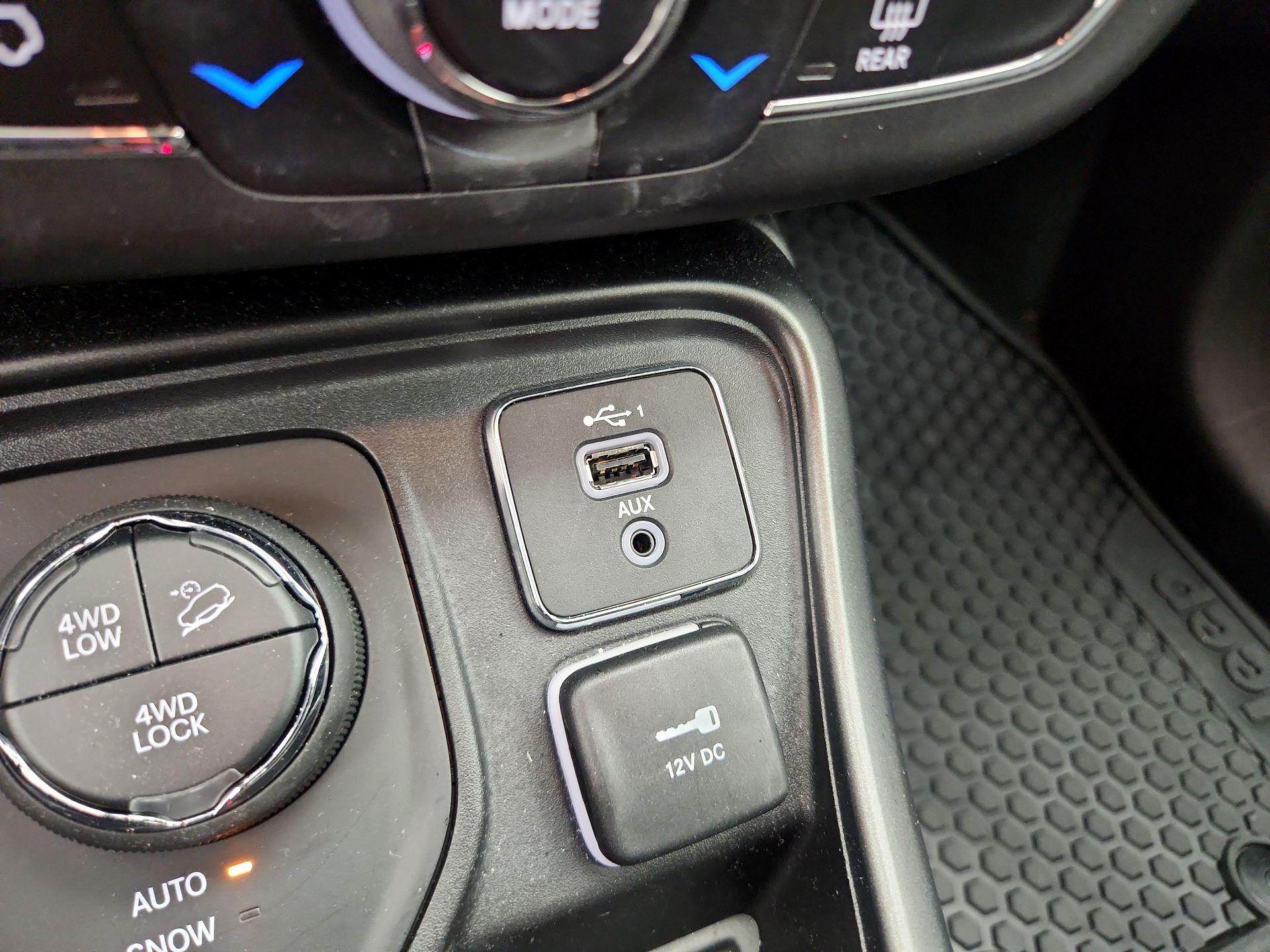 Thumbnail: 2021 Jeep Compass - 19