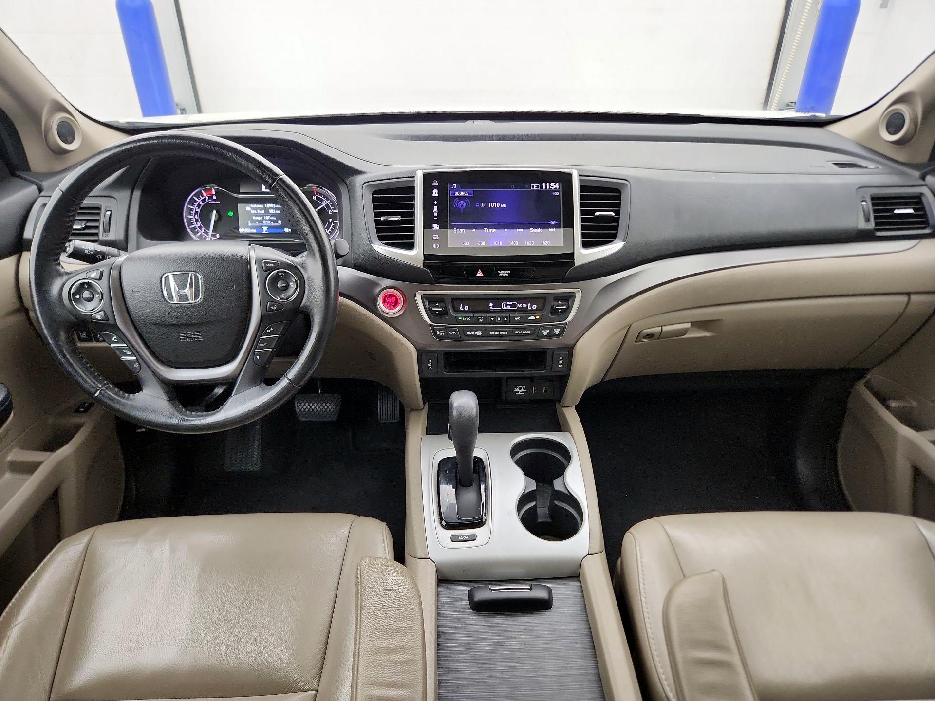 Thumbnail: 2018 Honda Pilot - 9