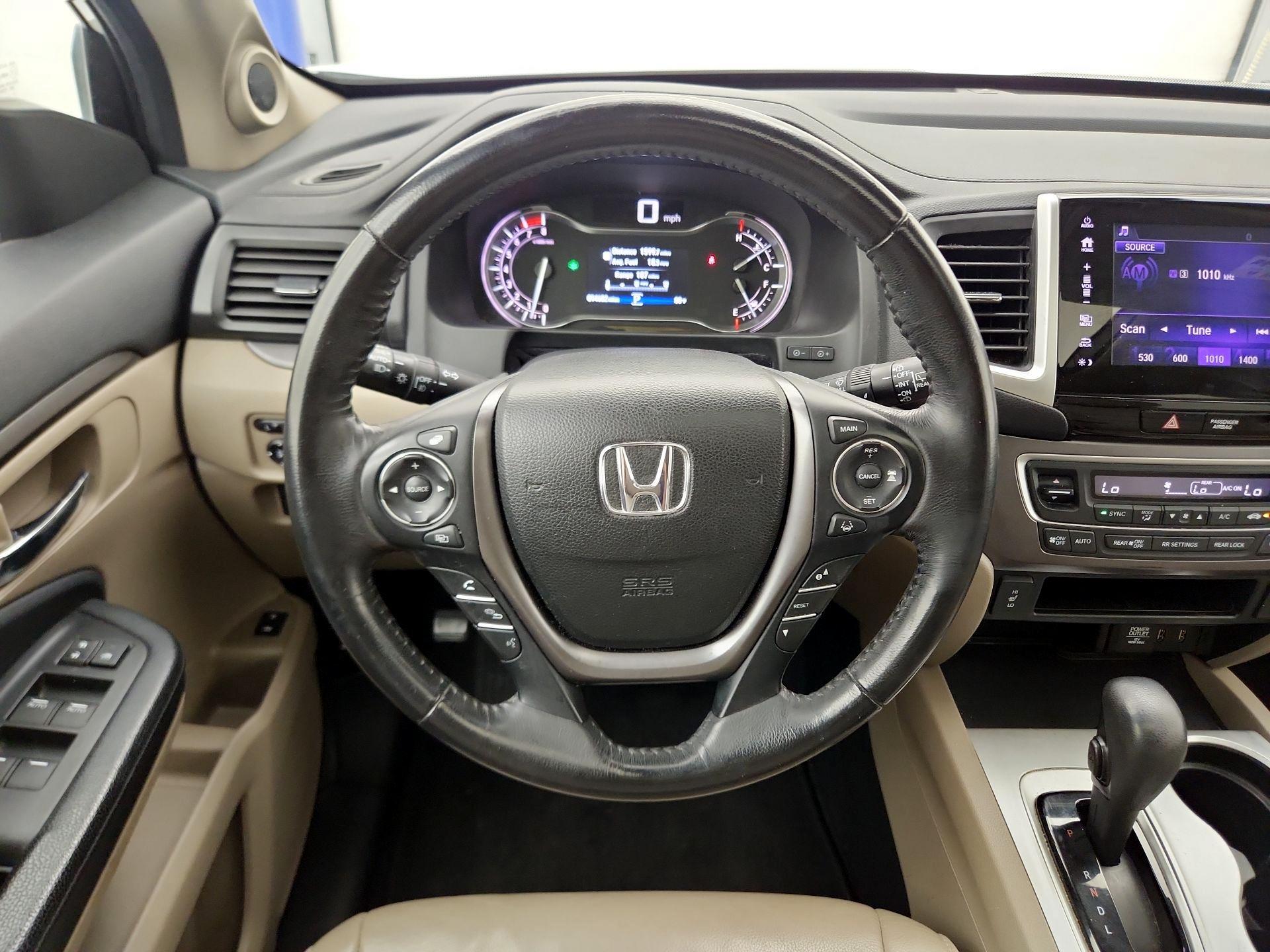 Thumbnail: 2018 Honda Pilot - 10
