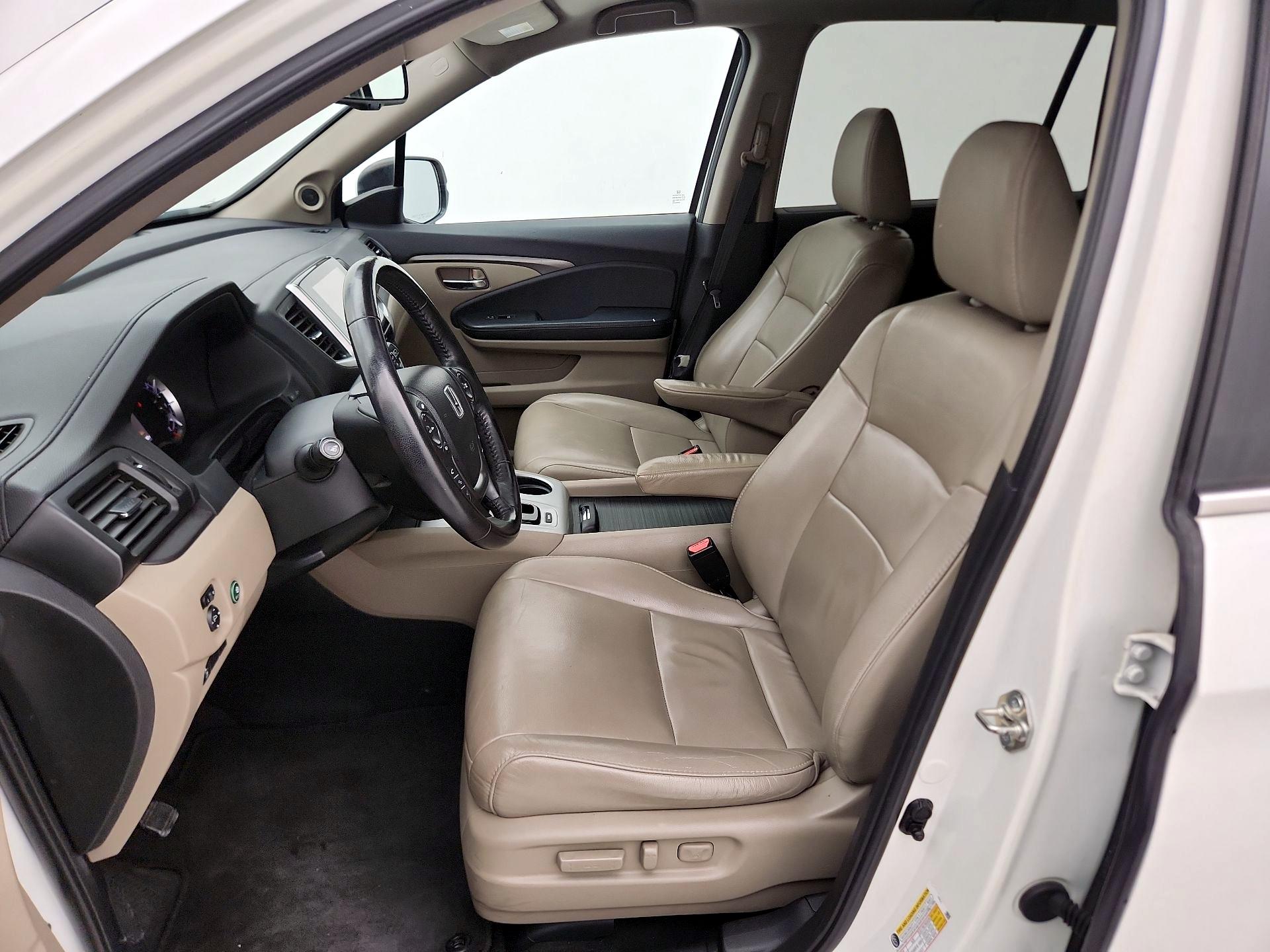 Thumbnail: 2018 Honda Pilot - 11