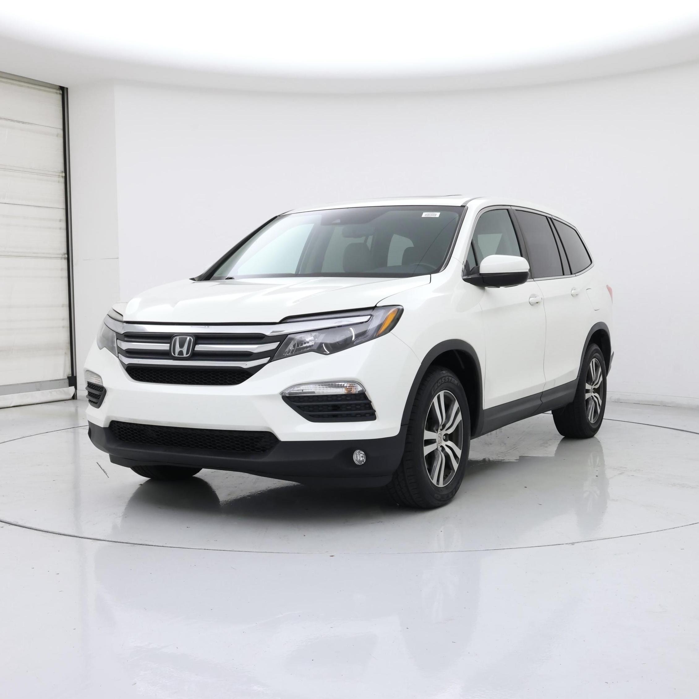 Thumbnail: 2018 Honda Pilot - 4