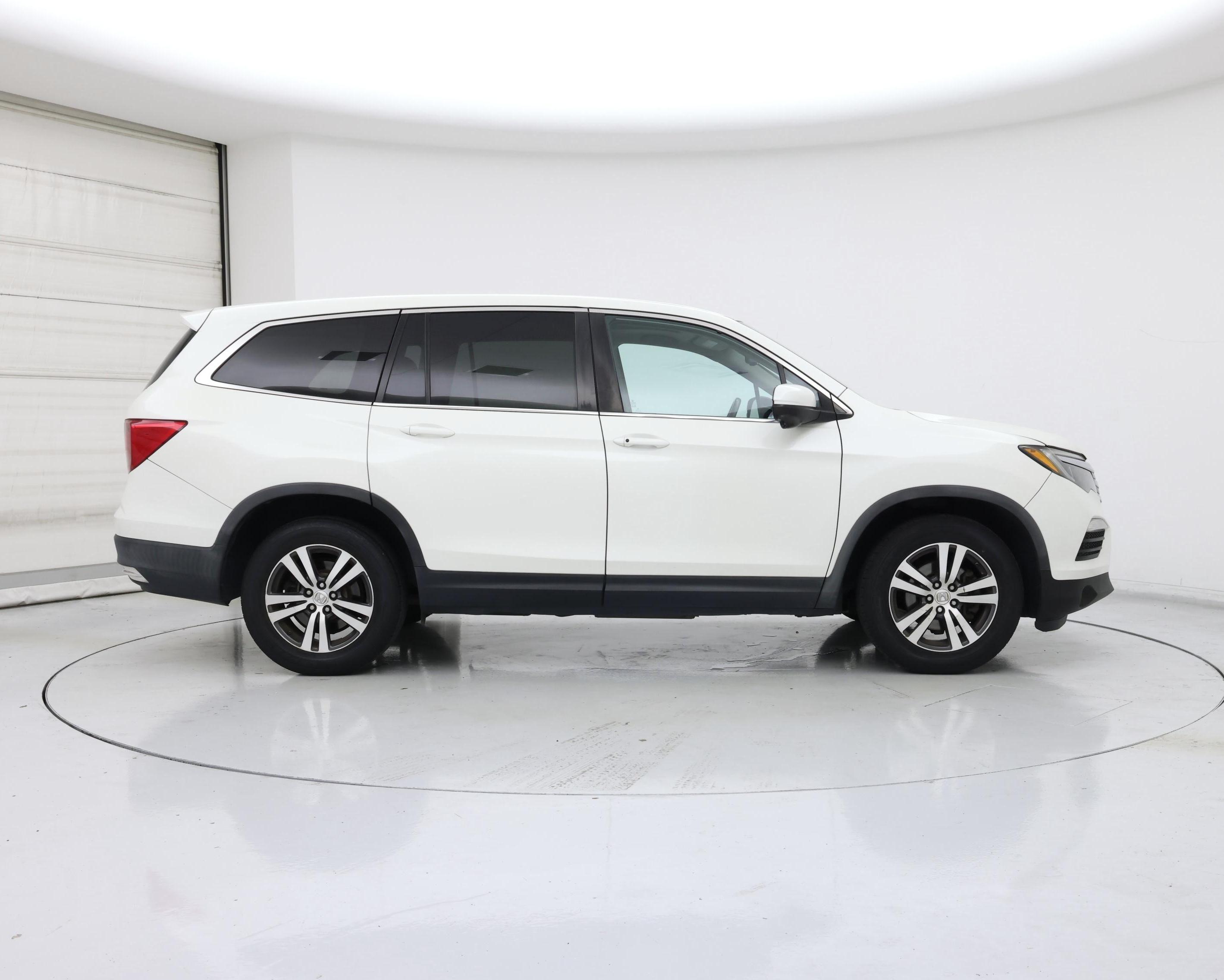 Thumbnail: 2018 Honda Pilot - 7