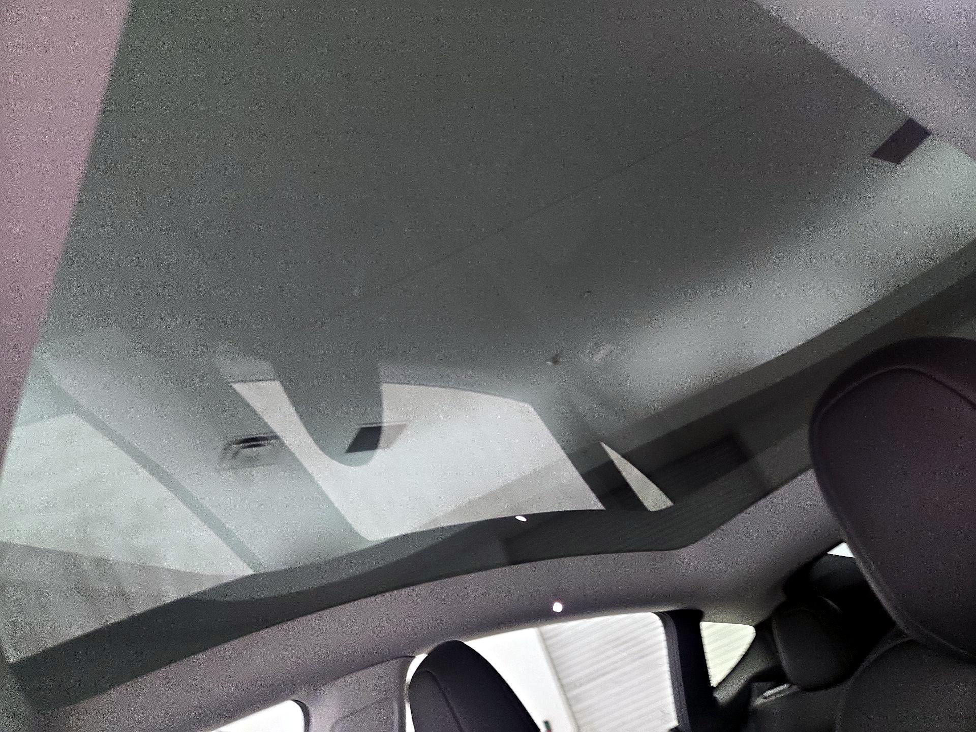 Thumbnail: 2023 Tesla Model Y - 19