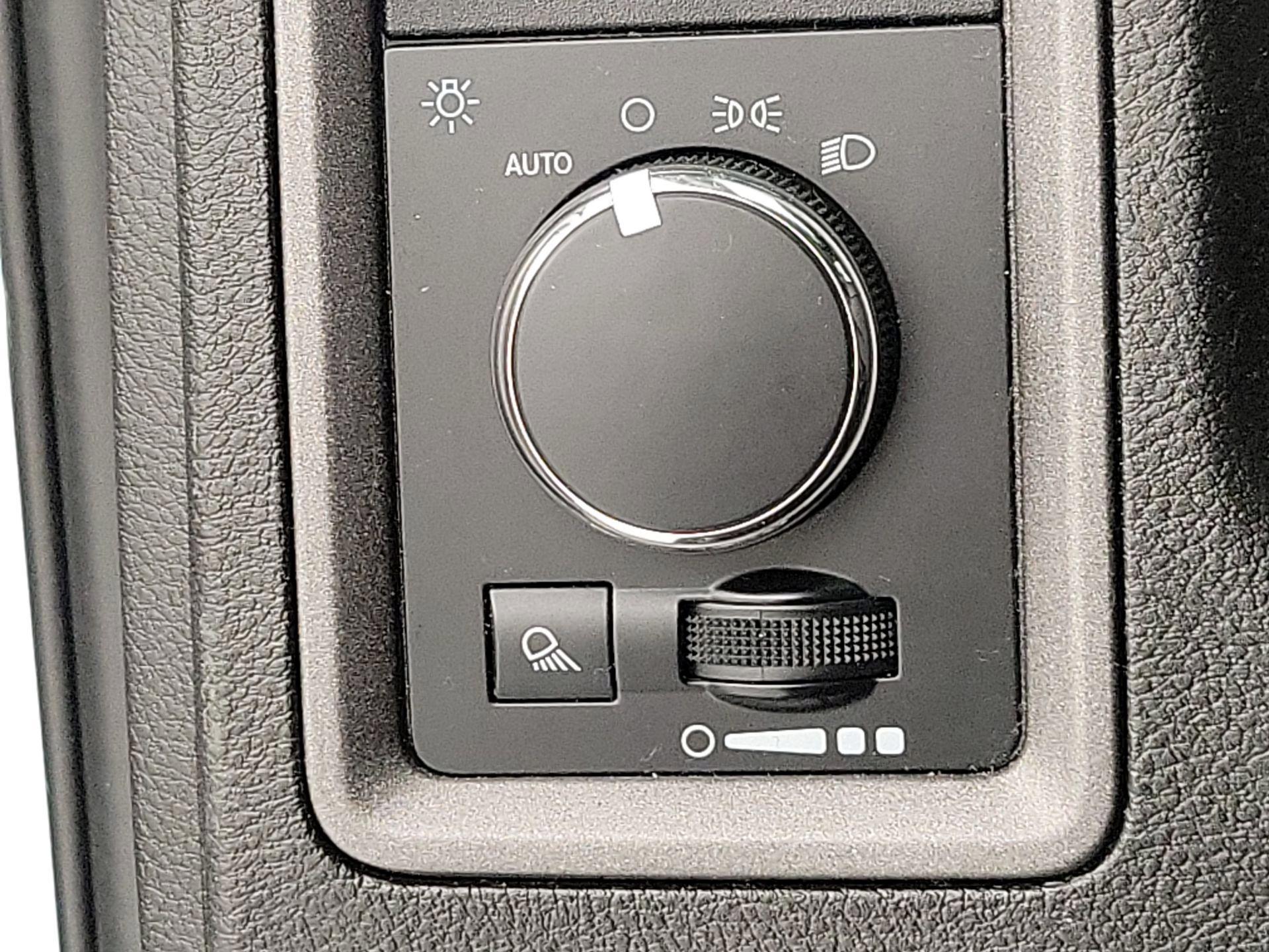 Thumbnail: 2022 RAM 1500 Classic - 13