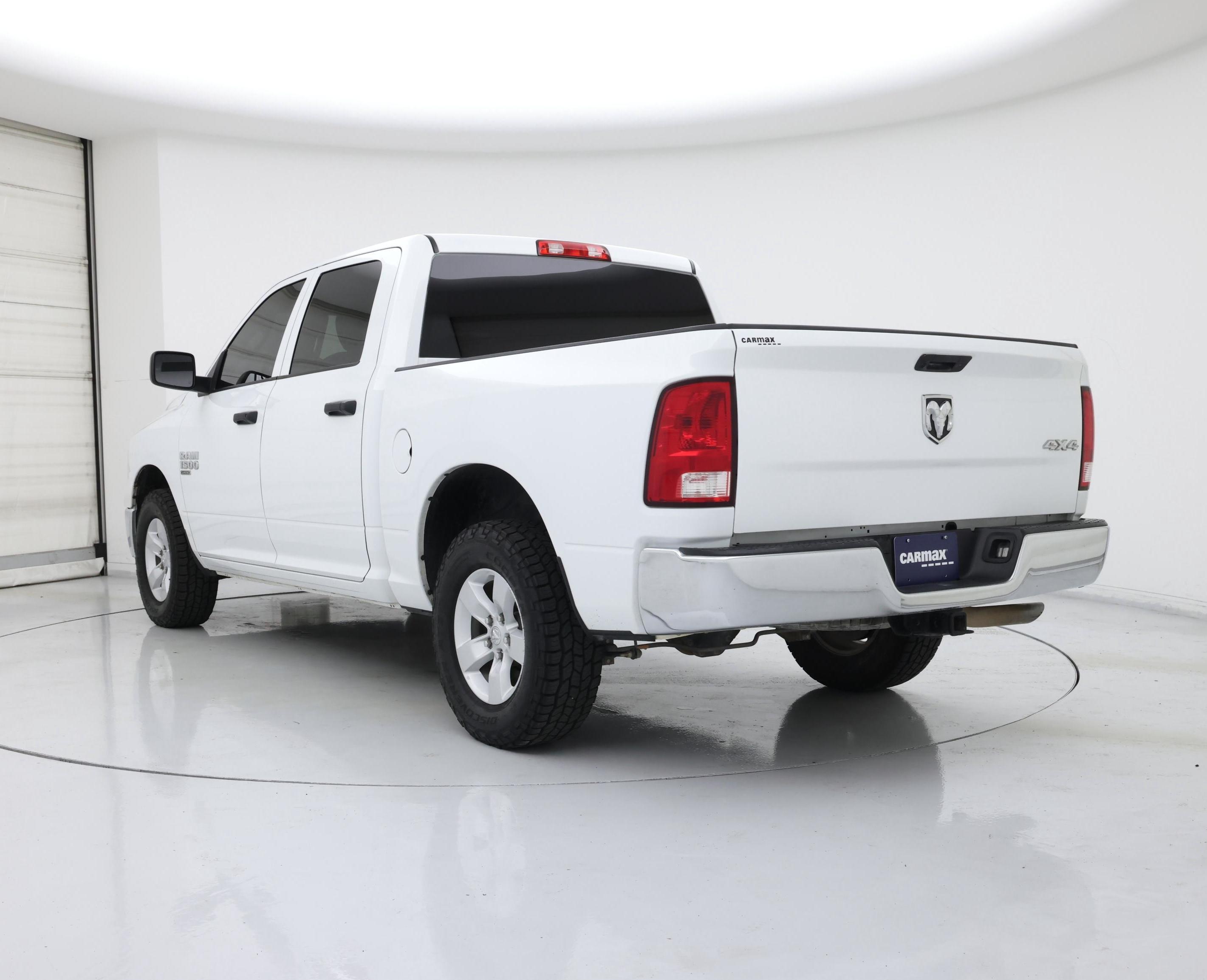 Thumbnail: 2022 RAM 1500 Classic - 2