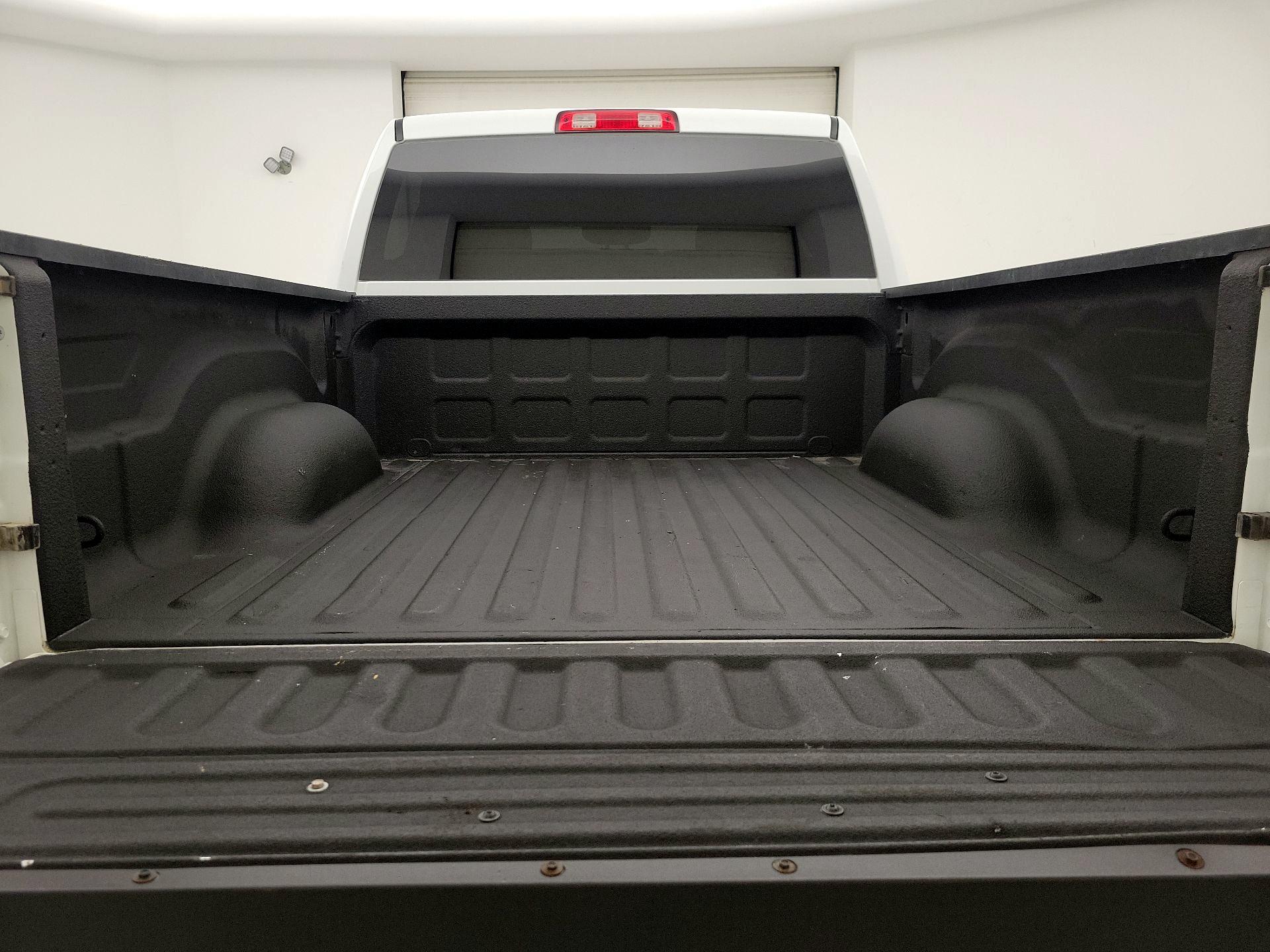 Thumbnail: 2022 RAM 1500 Classic - 20