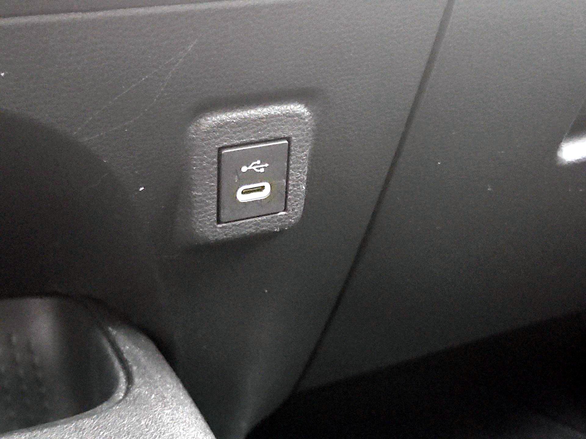 Thumbnail: 2024 Toyota Corolla - 18