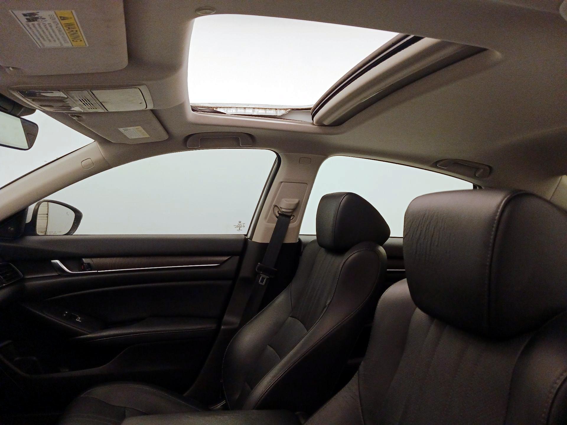 Thumbnail: 2018 Honda Accord - 19