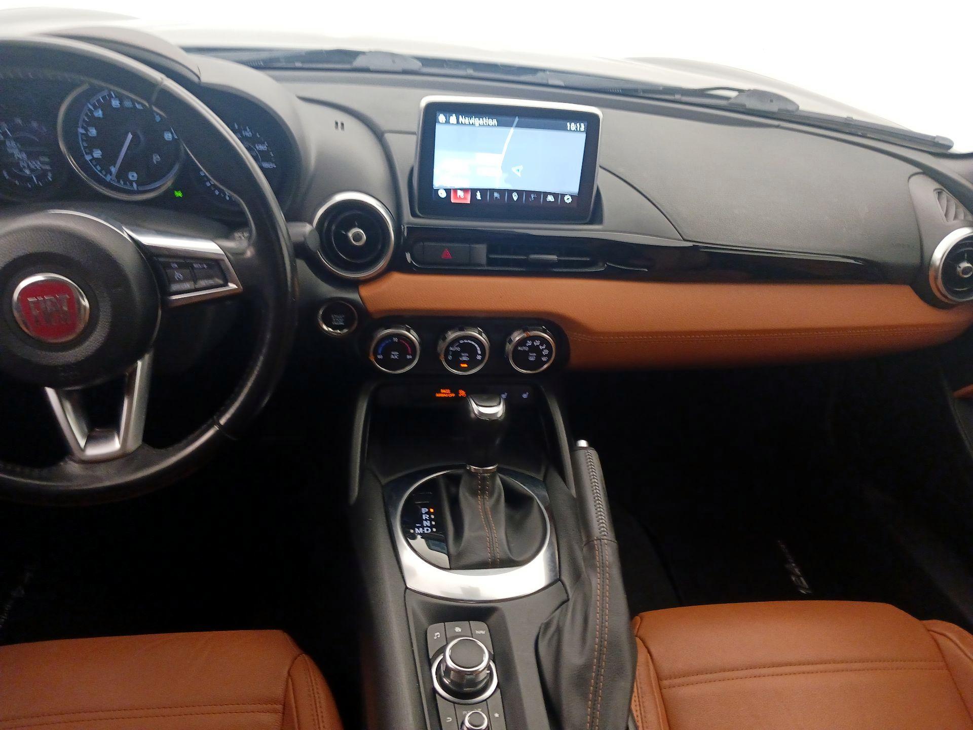 Thumbnail: 2019 Fiat 124 Spider - 9