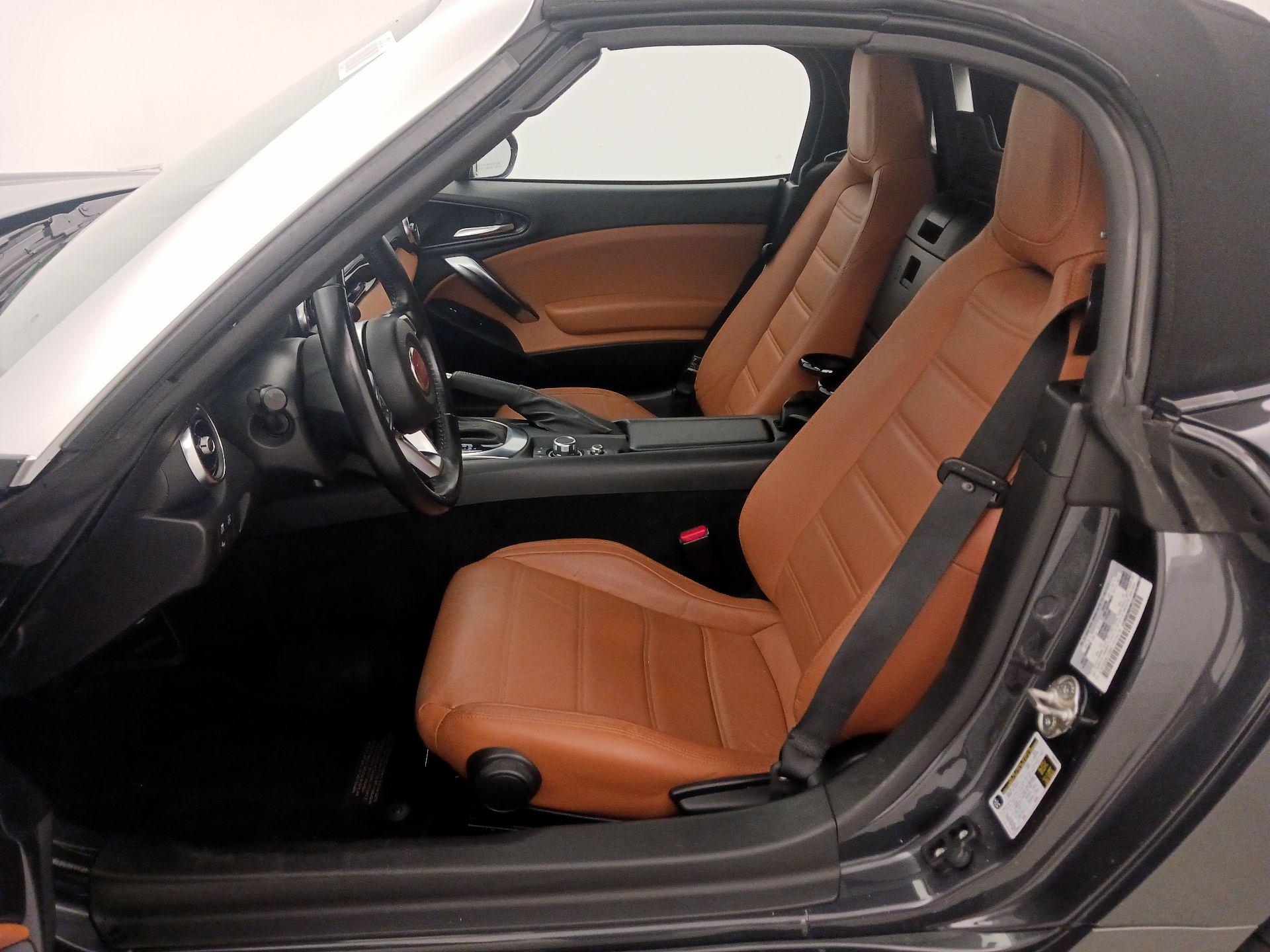 Thumbnail: 2019 Fiat 124 Spider - 11