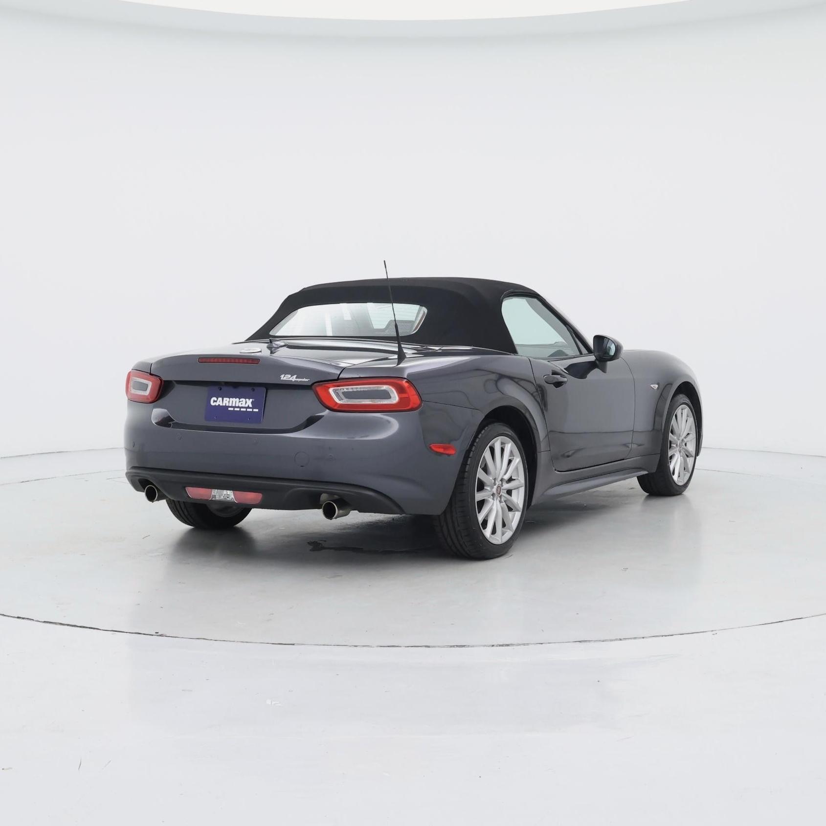 Thumbnail: 2019 Fiat 124 Spider - 8