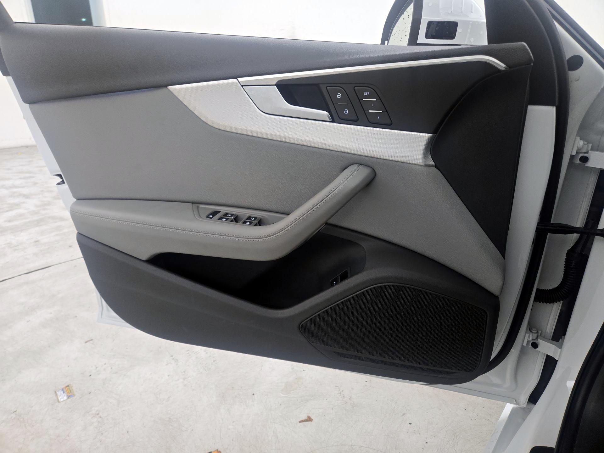 Thumbnail: 2019 Audi A4 - 12