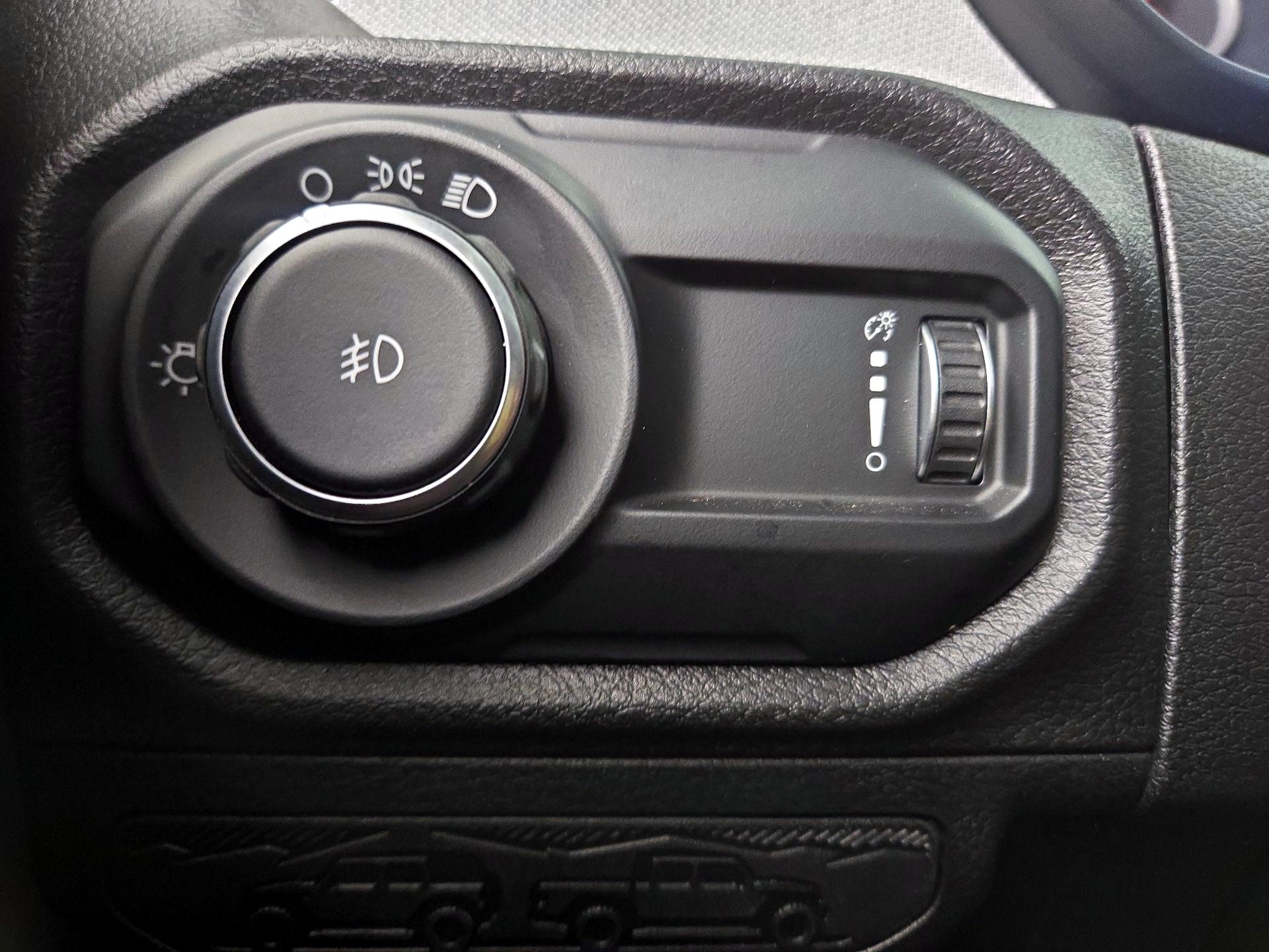 Thumbnail: 2025 Jeep Wrangler - 13