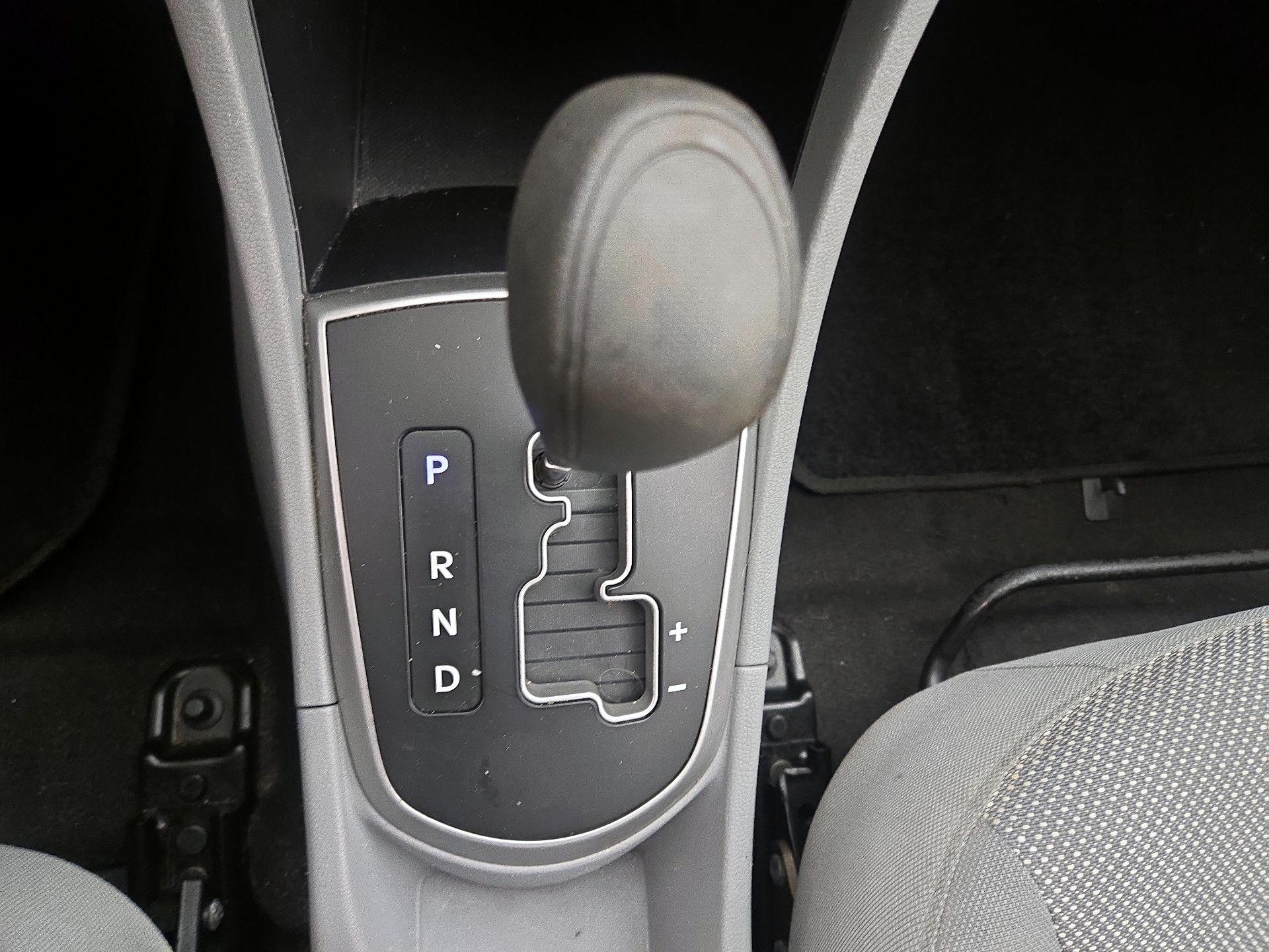Thumbnail: 2014 Hyundai Accent - 16