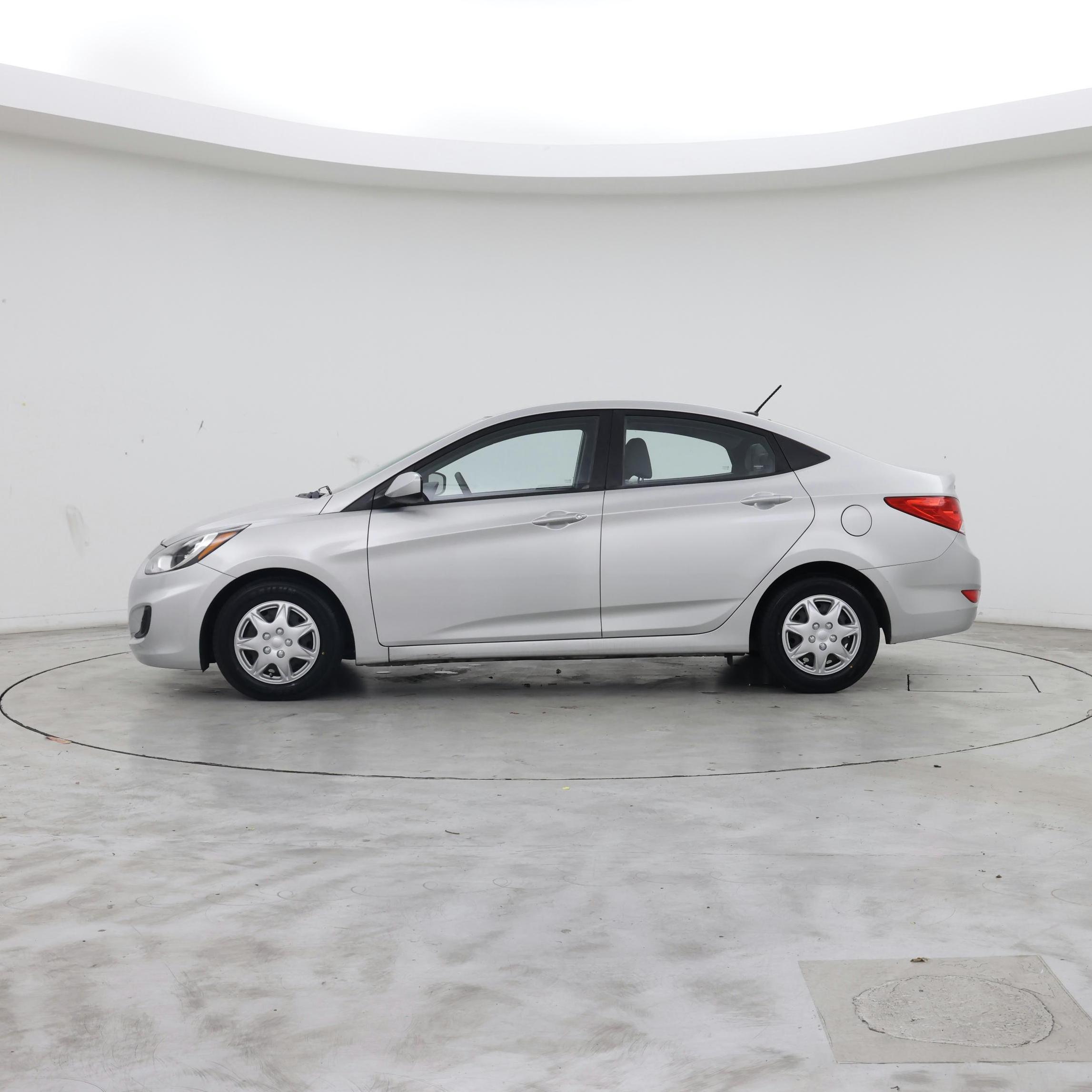 Thumbnail: 2014 Hyundai Accent - 3