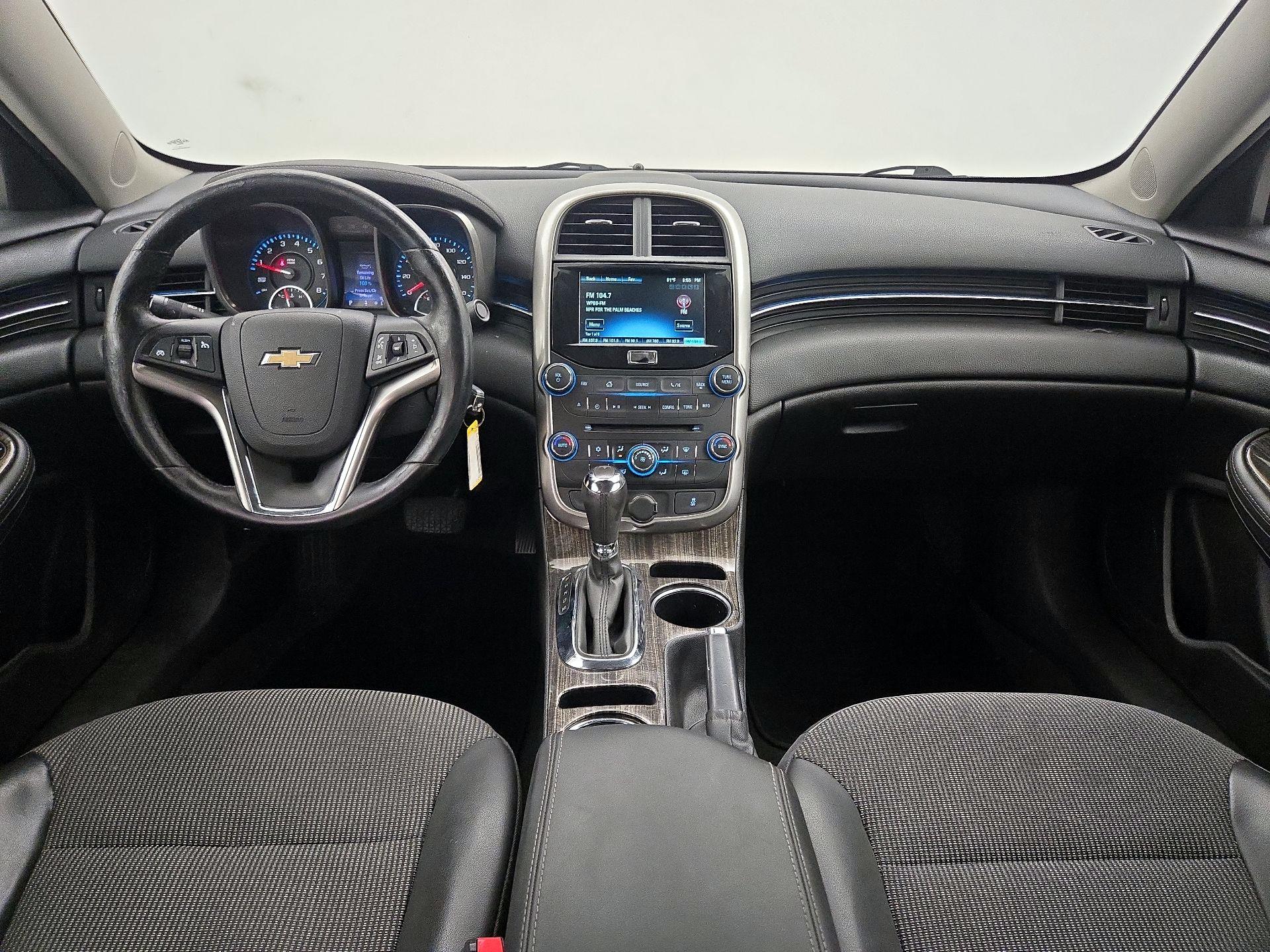 Thumbnail: 2015 Chevrolet Malibu - 9