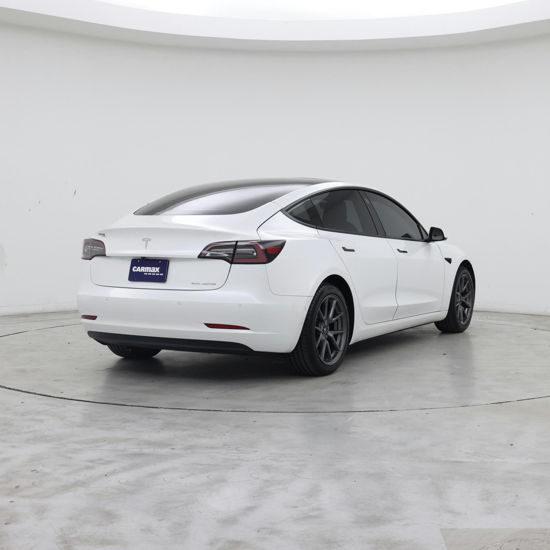 Thumbnail: 2021 Tesla Model 3 - 8