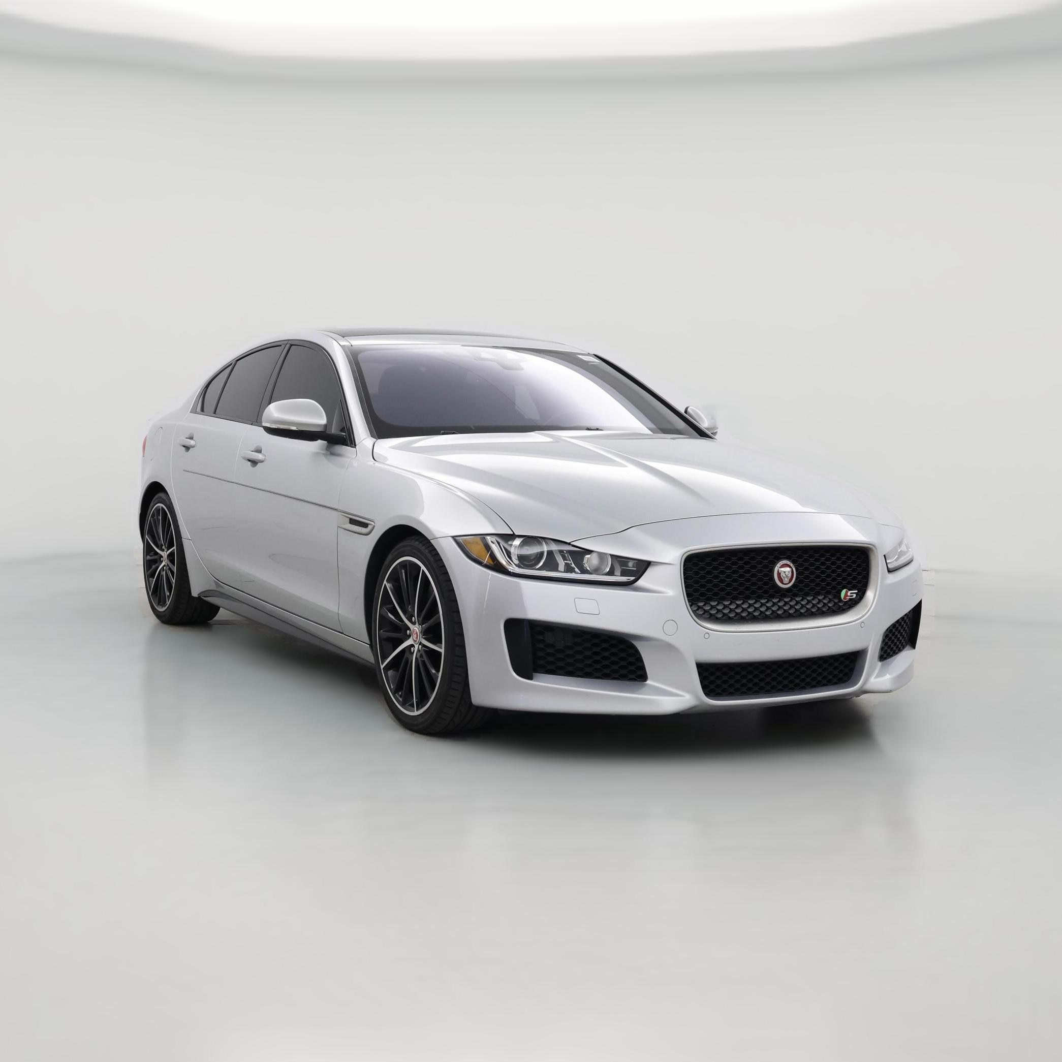 Thumbnail: 2018 Jaguar XE - 1