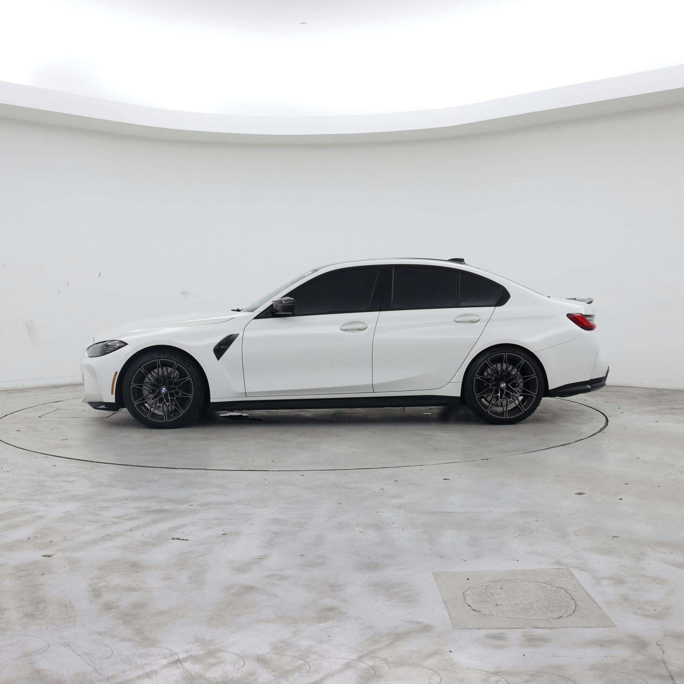 Thumbnail: 2022 BMW M3 - 3