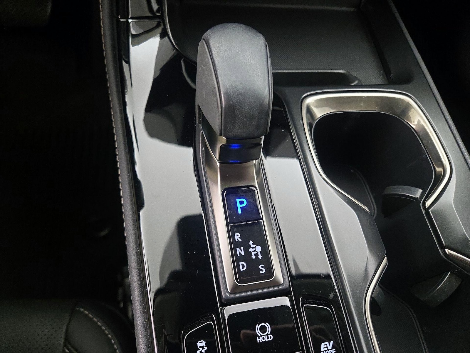 2022 Lexus NX Hybrid 350h - Photo 18