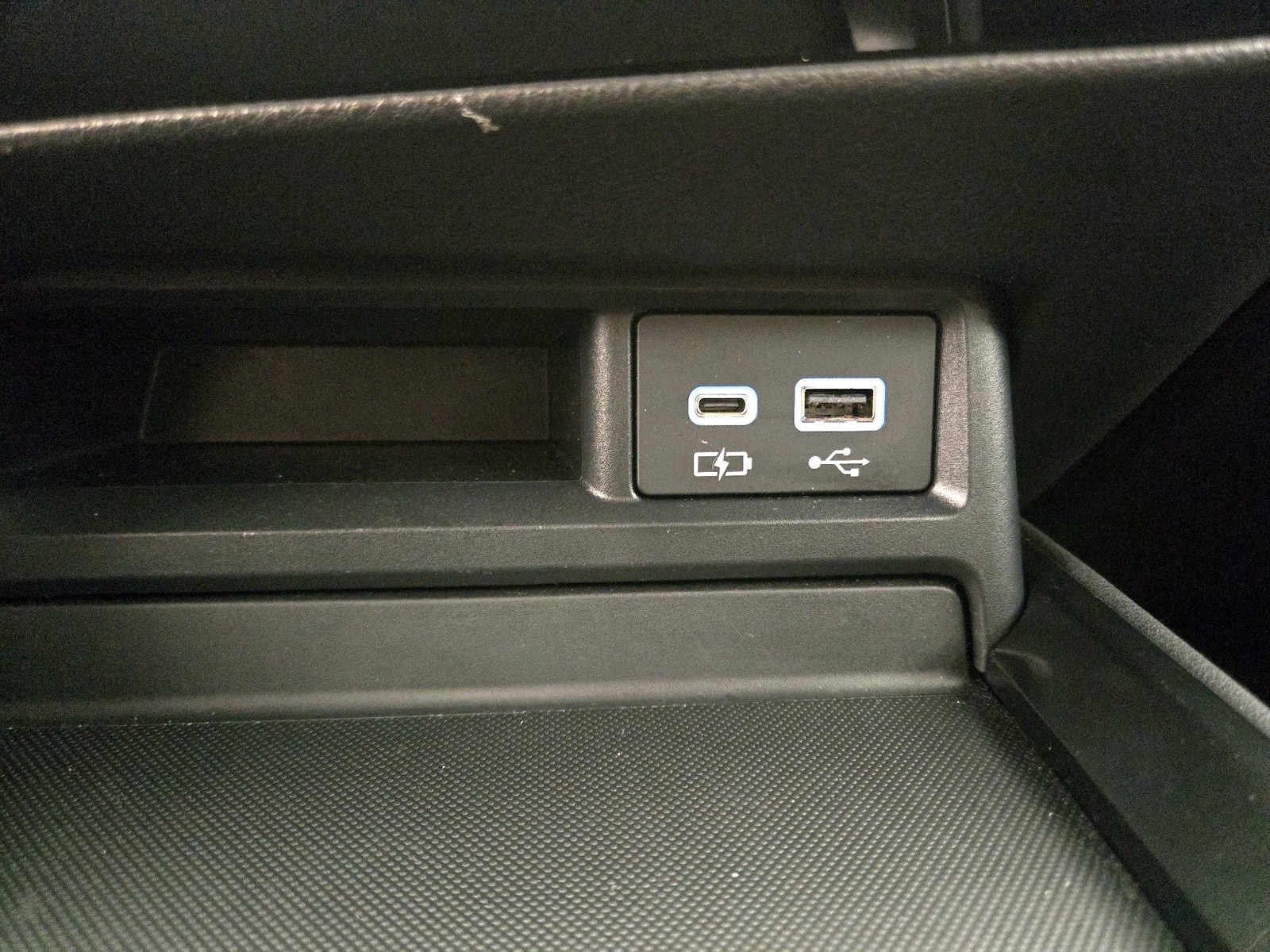 2022 Lexus NX Hybrid 350h - Photo 19