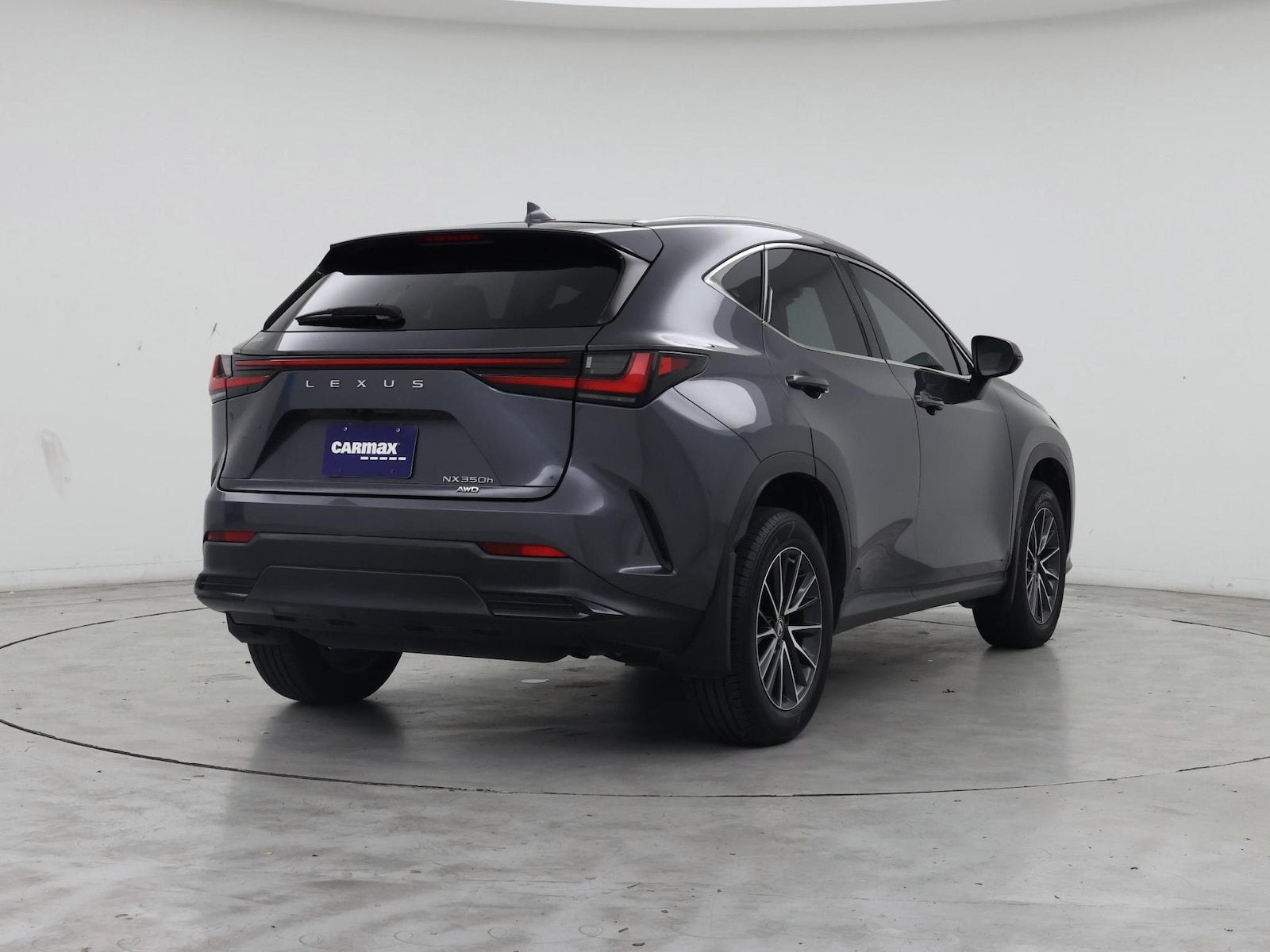 2022 Lexus NX Hybrid 350h - Photo 9