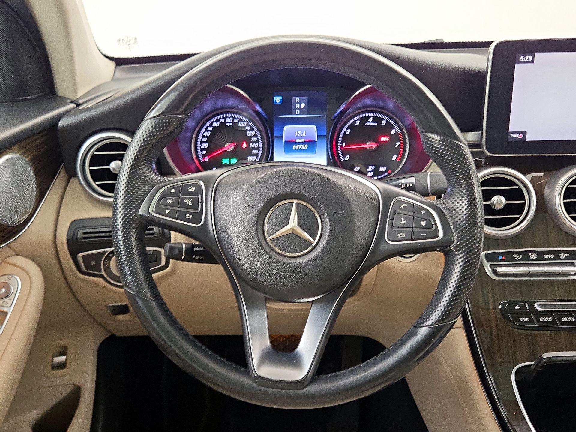 Thumbnail: 2017 Mercedes-Benz GLC - 10