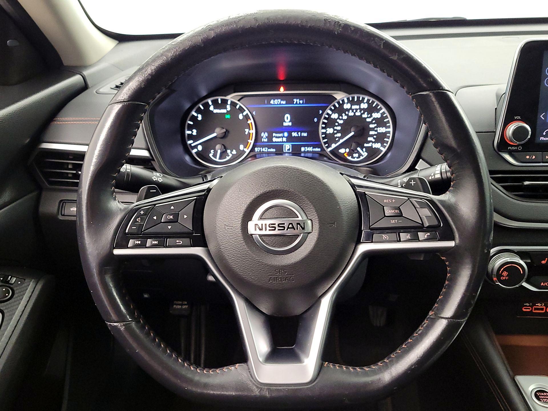 Thumbnail: 2019 Nissan Altima - 10