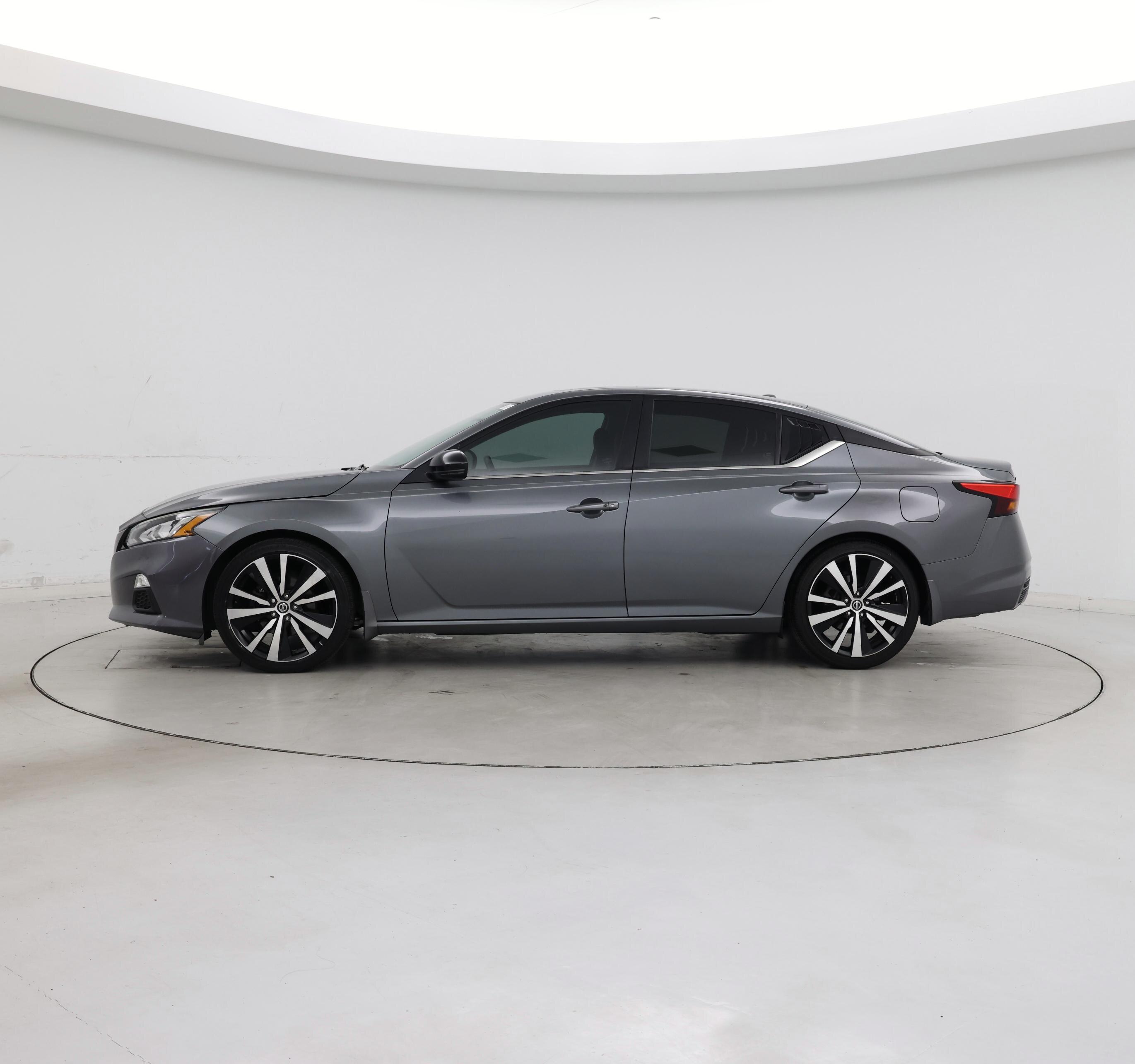 Thumbnail: 2019 Nissan Altima - 3