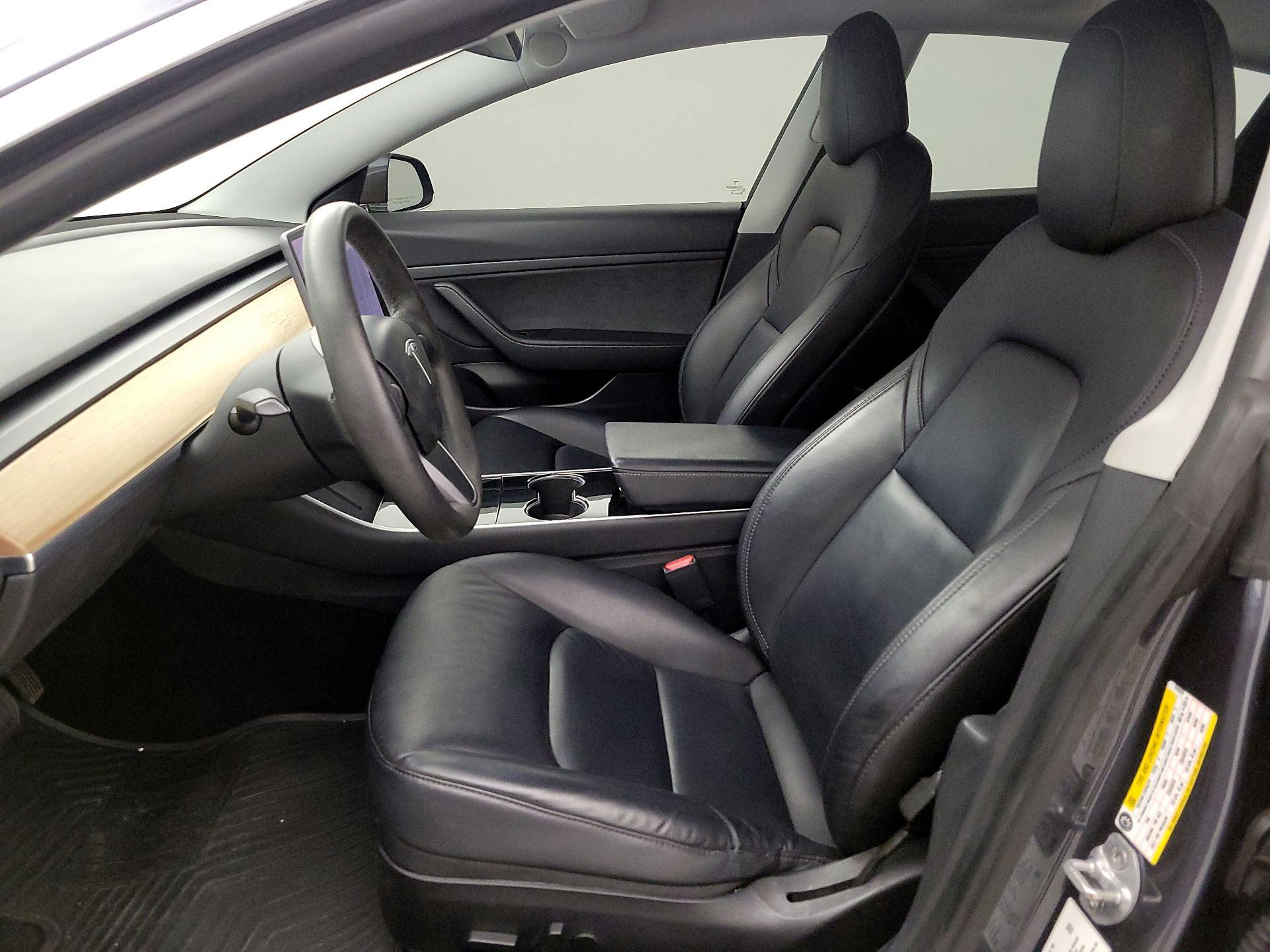 Thumbnail: 2020 Tesla Model 3 - 11